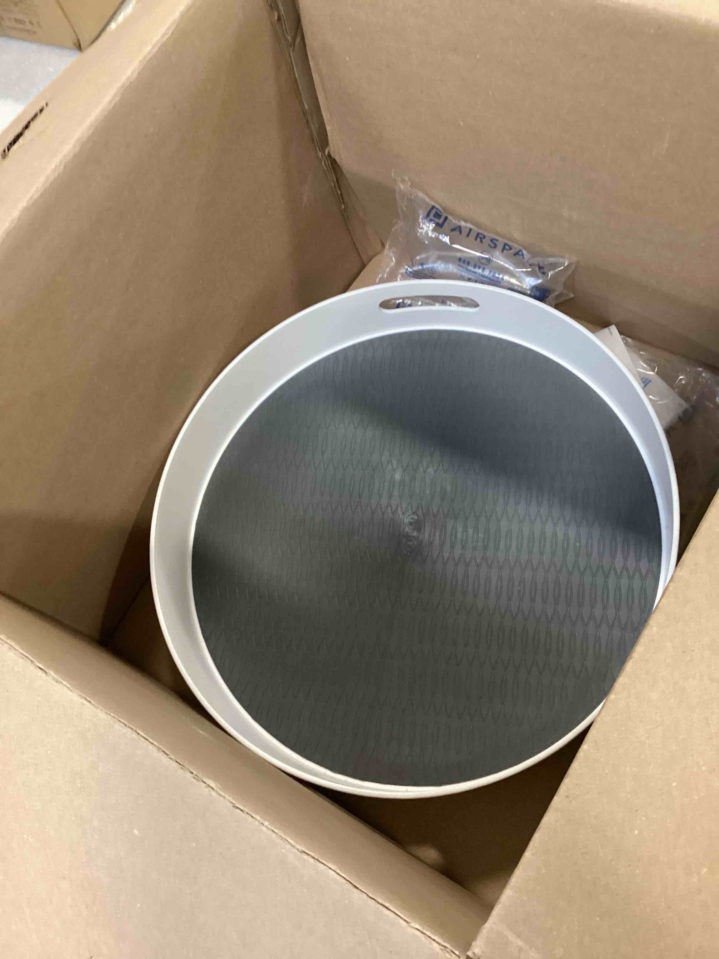 https://s3.amazonaws.com/lotting-images-prod/bidfta/ORG5715849_1715023675584.jpeg