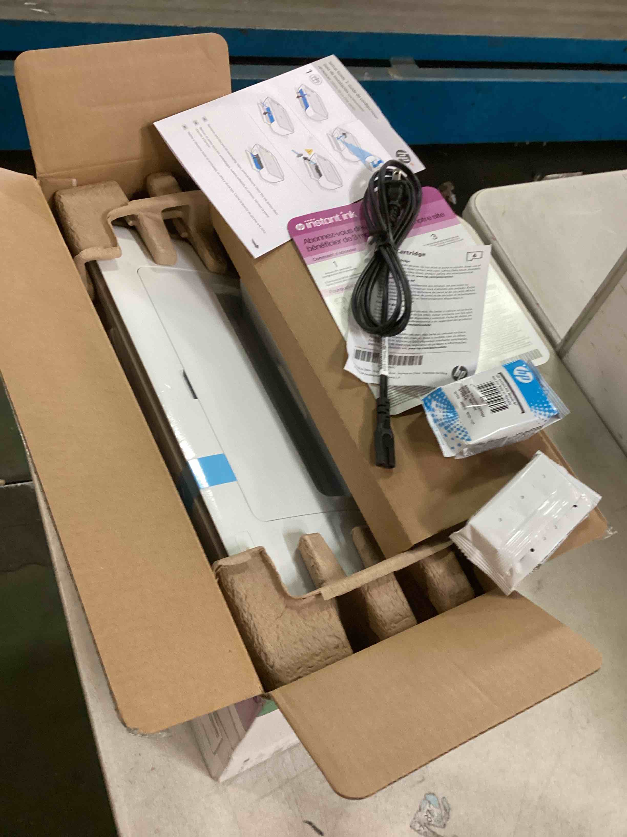 https://s3.amazonaws.com/lotting-images-prod/bidfta/ORG5716142_1715173761220.jpeg