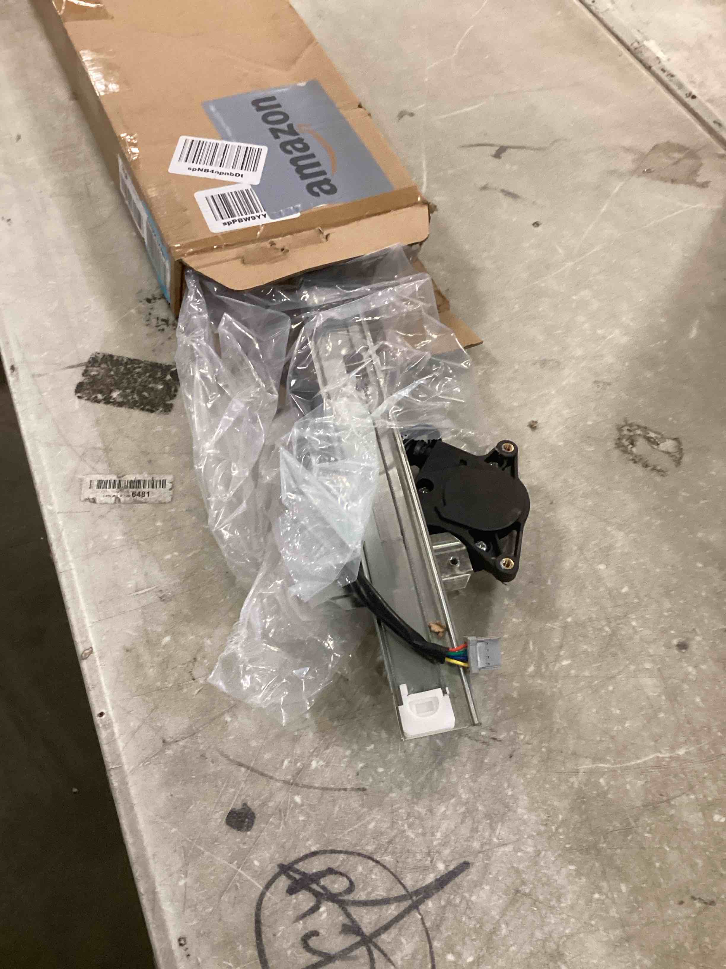 https://s3.amazonaws.com/lotting-images-prod/bidfta/ORG5716832_1715611712059.jpeg