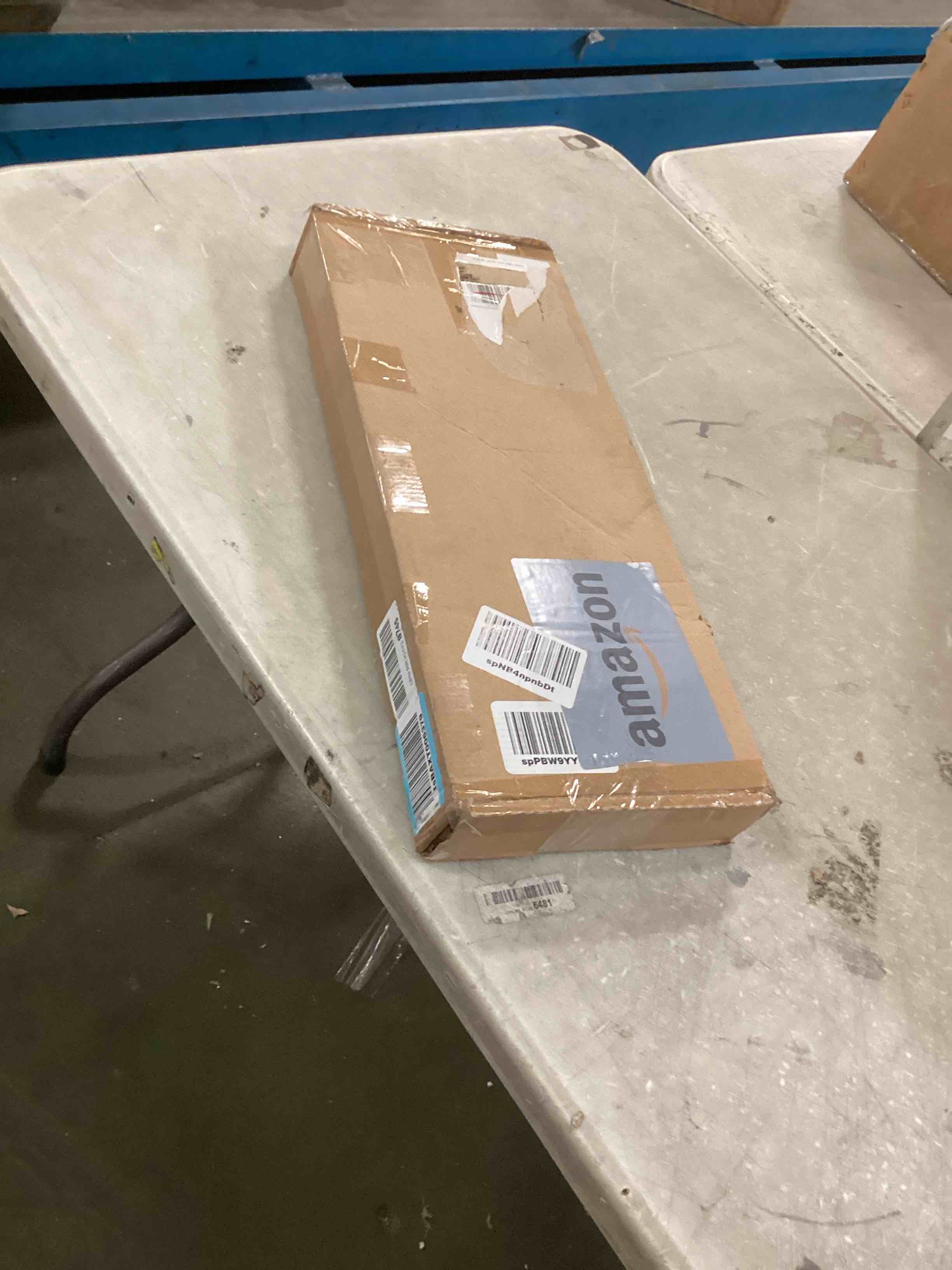 https://s3.amazonaws.com/lotting-images-prod/bidfta/ORG5716832_1715611749091.jpeg
