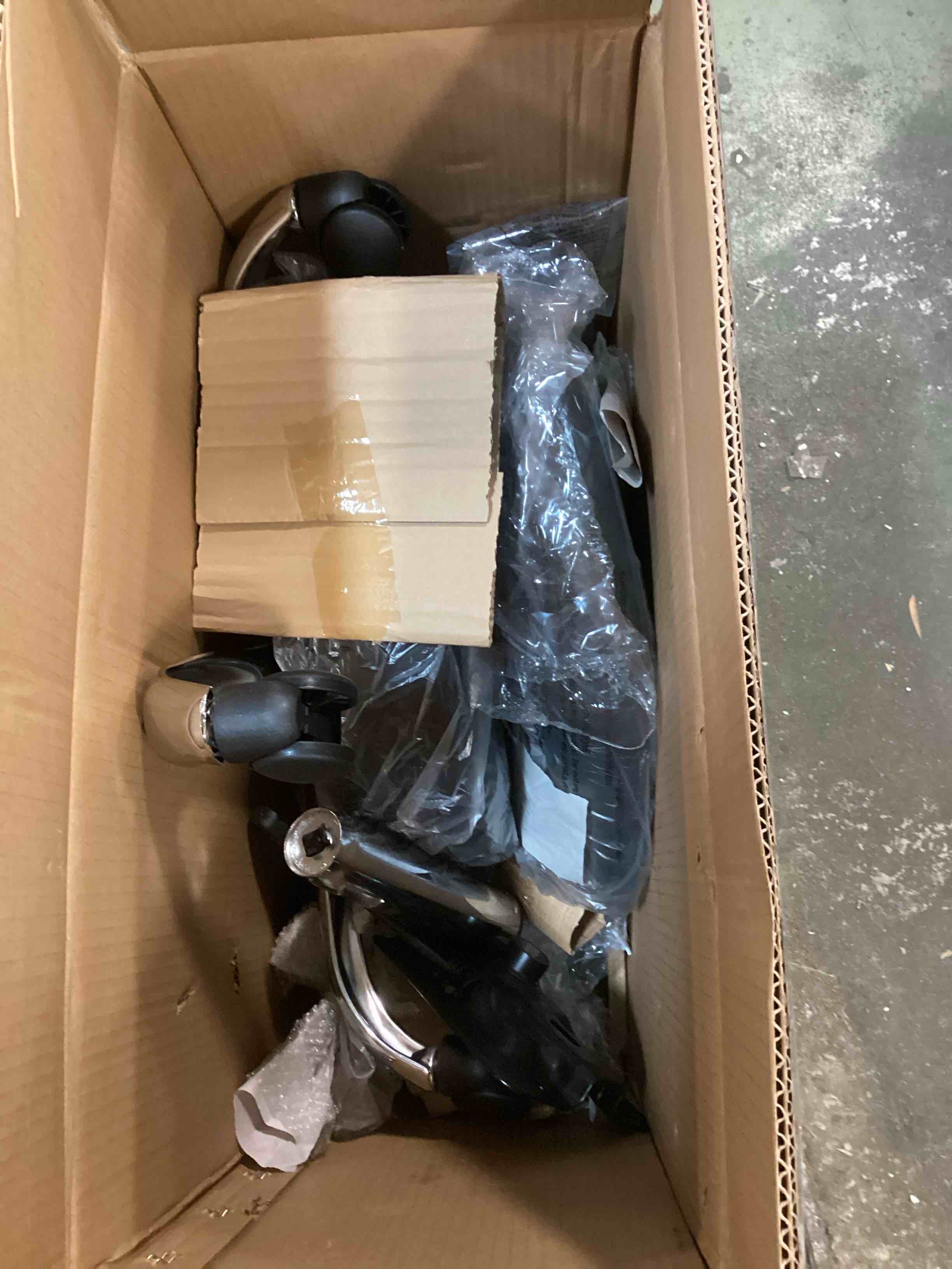 https://s3.amazonaws.com/lotting-images-prod/bidfta/ORG5717006_1715003714245.jpeg