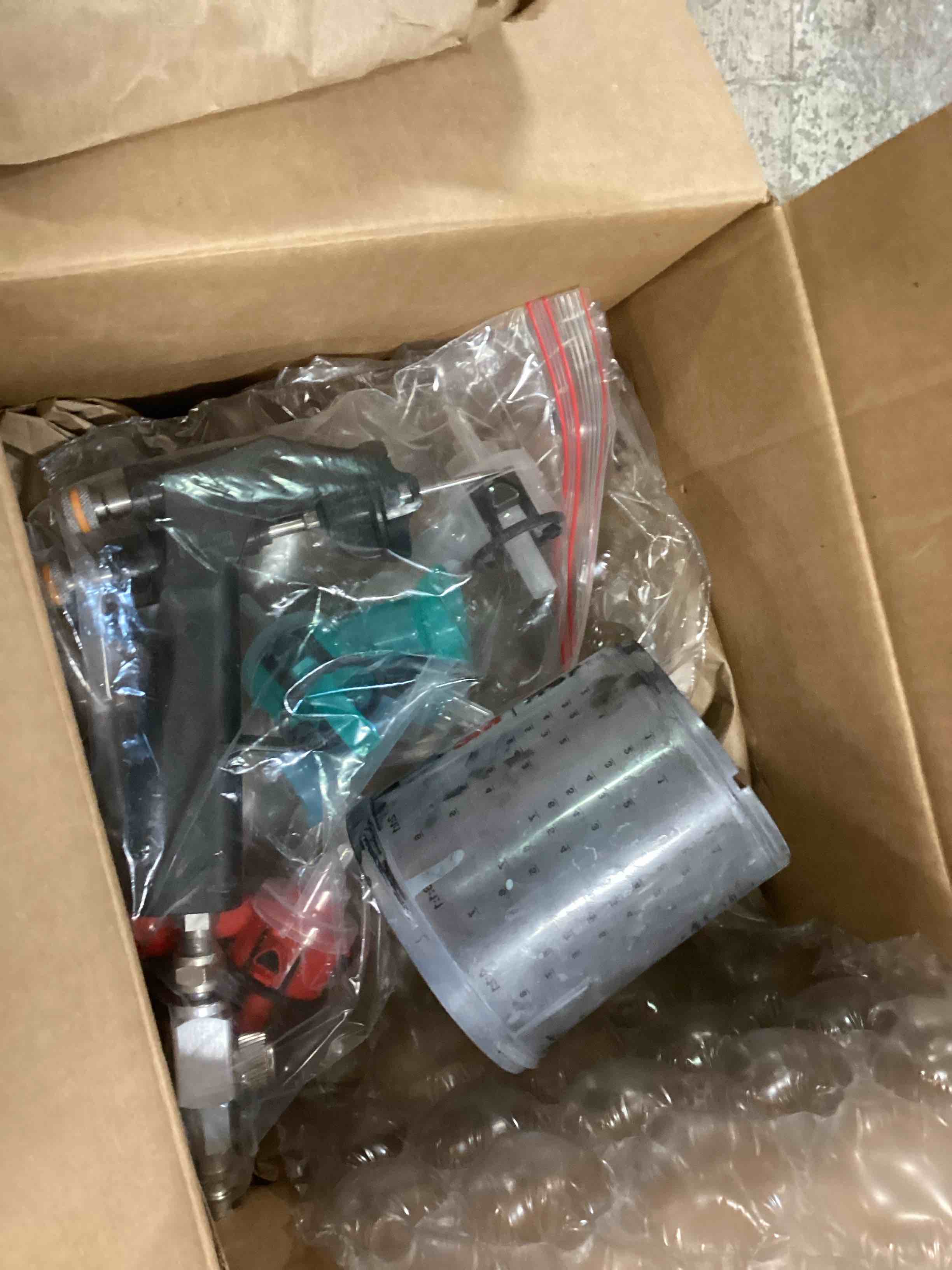 https://s3.amazonaws.com/lotting-images-prod/bidfta/ORG5718301_1715684883214.jpeg