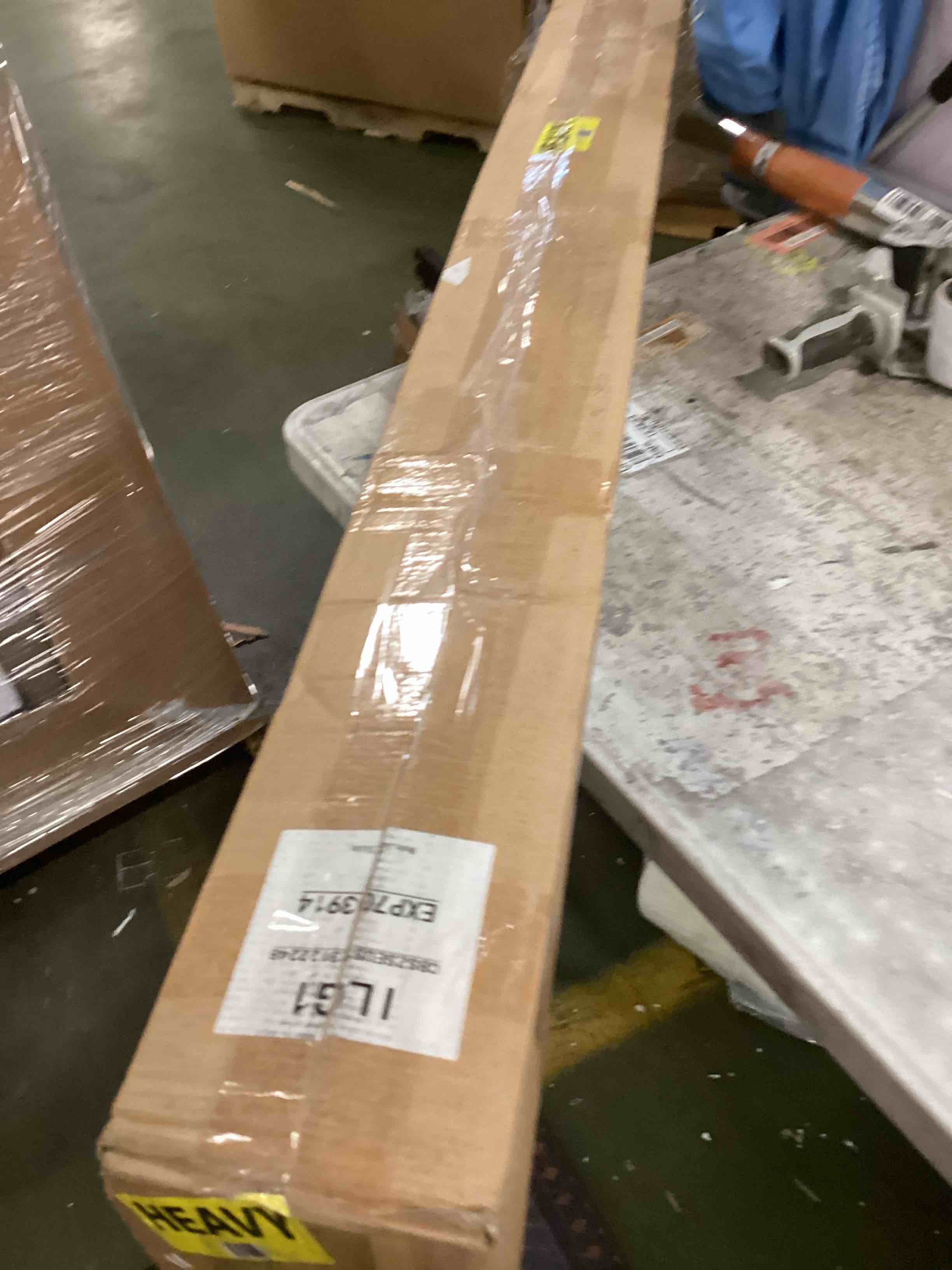 https://s3.amazonaws.com/lotting-images-prod/bidfta/ORG5718368_1715693089214.jpeg