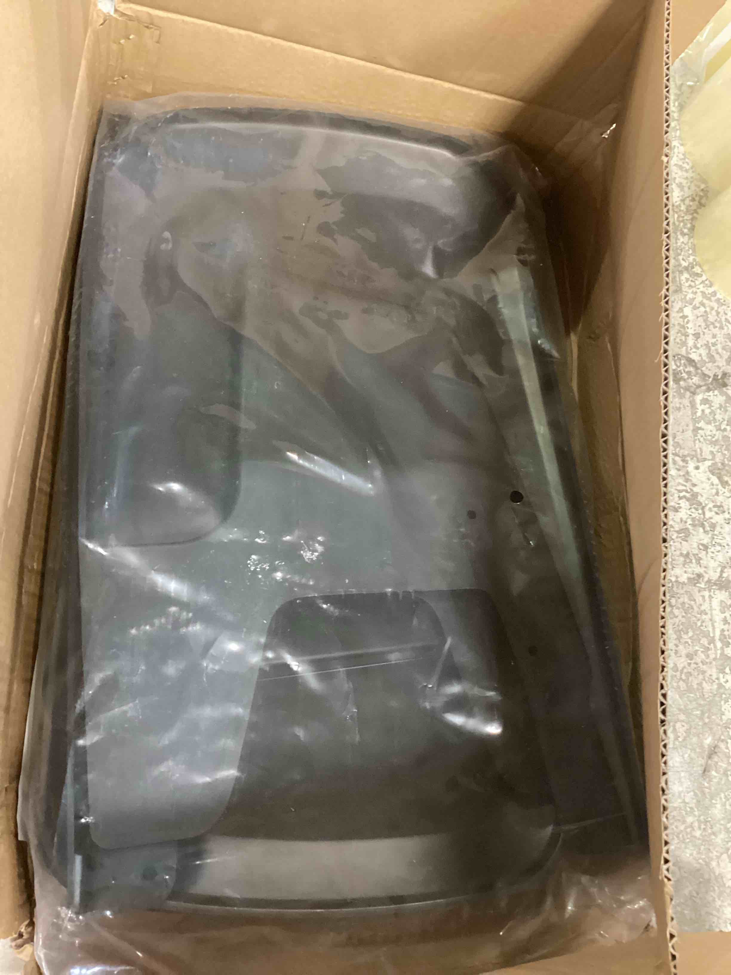 https://s3.amazonaws.com/lotting-images-prod/bidfta/ORG5718388_1715696920452.jpeg