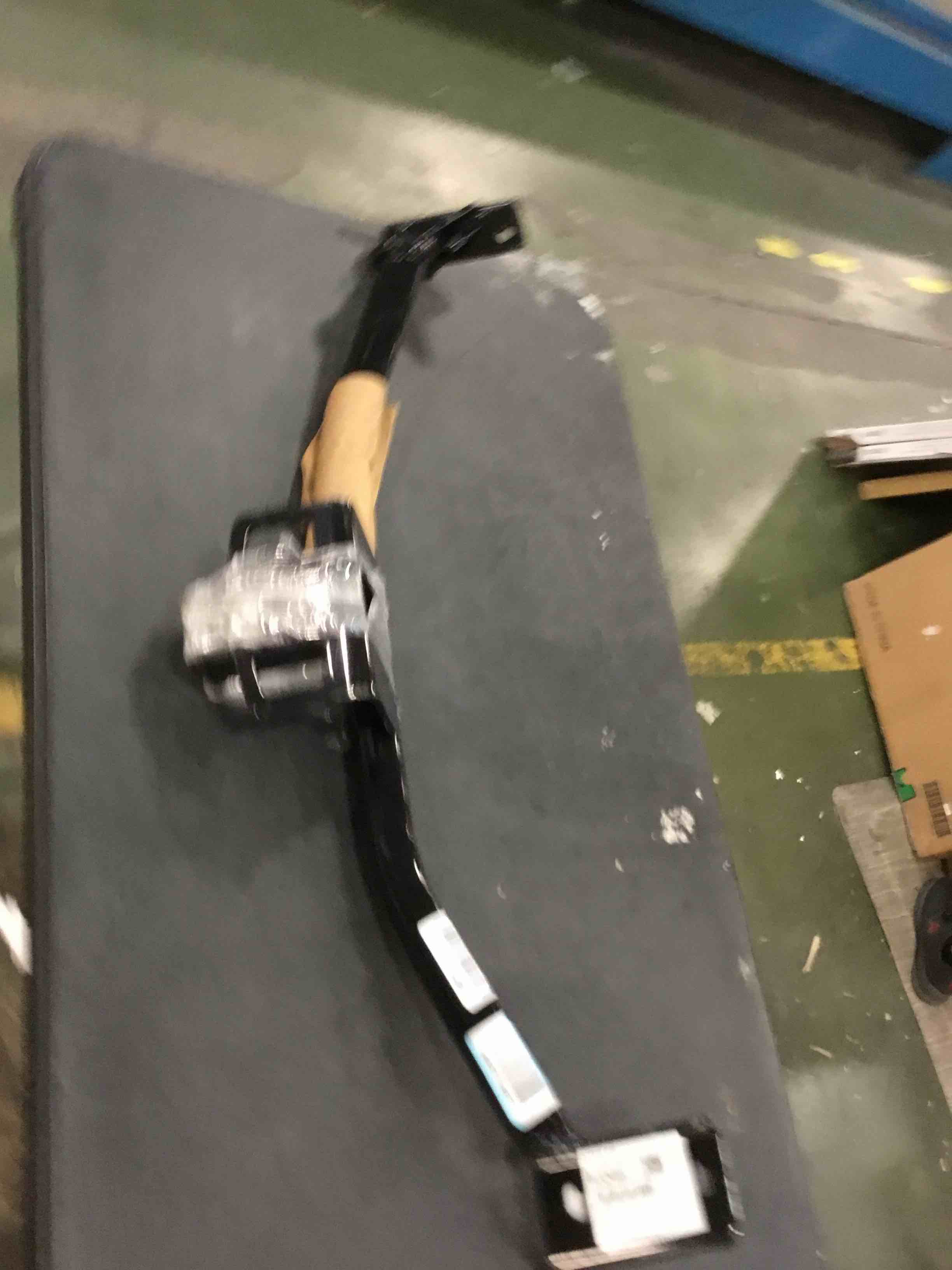 https://s3.amazonaws.com/lotting-images-prod/bidfta/ORG5720116_1707339887774.jpeg