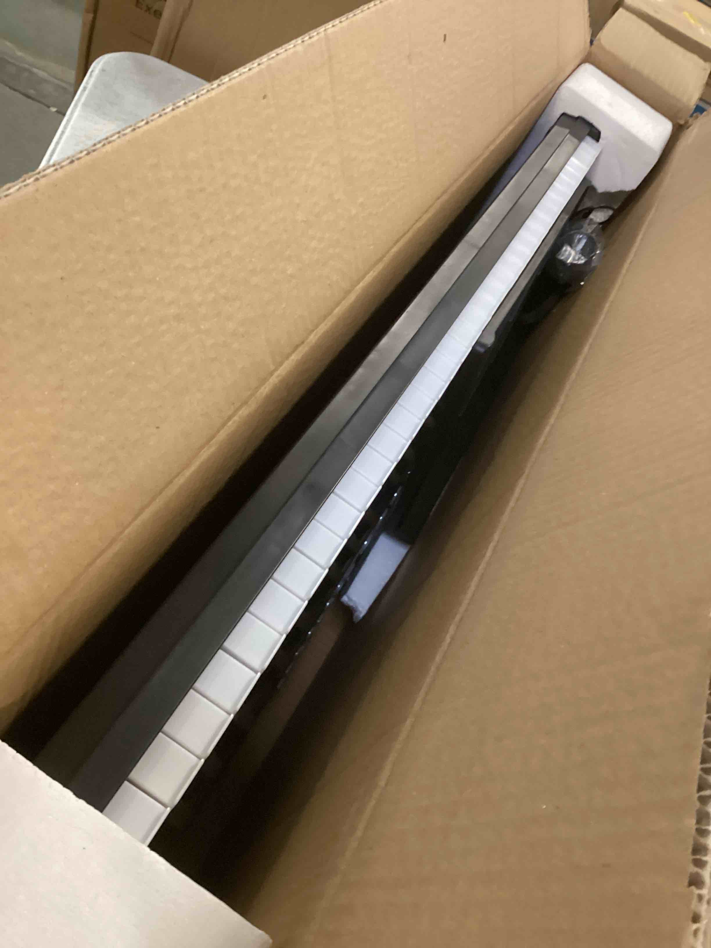 https://s3.amazonaws.com/lotting-images-prod/bidfta/ORG5720760_1707575158375.jpeg