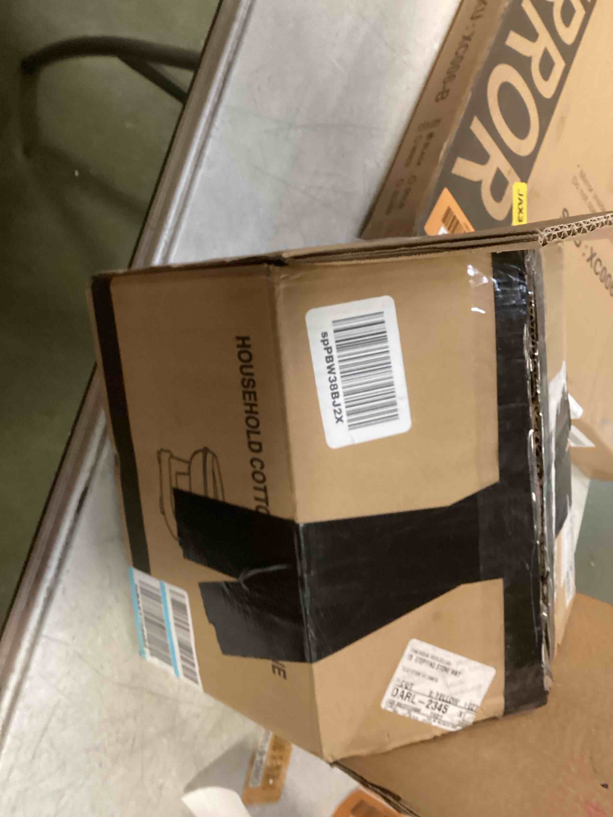 https://s3.amazonaws.com/lotting-images-prod/bidfta/ORG5720822_1707582505079.jpeg
