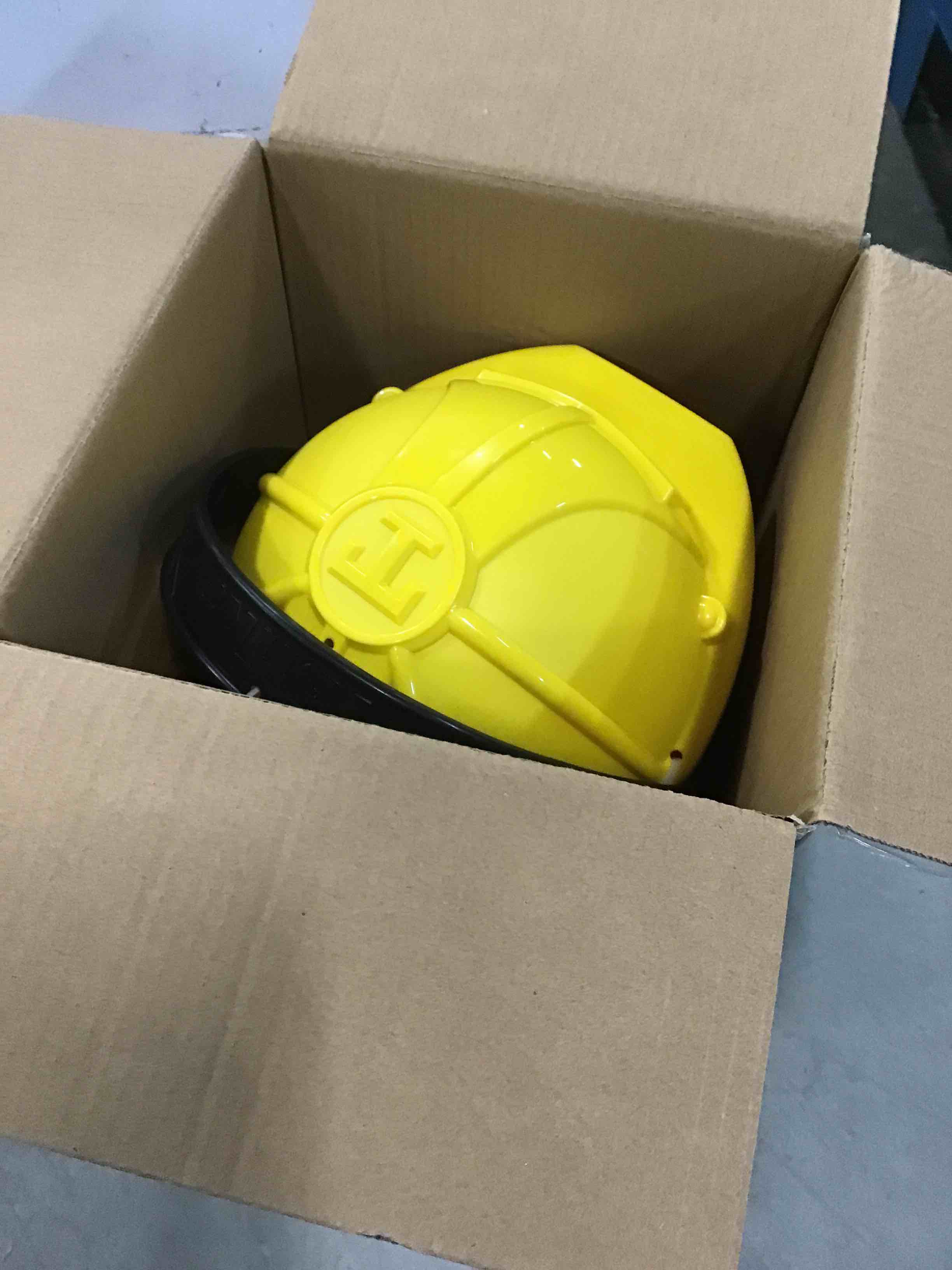 https://s3.amazonaws.com/lotting-images-prod/bidfta/ORG5721607_1707828138144.jpeg