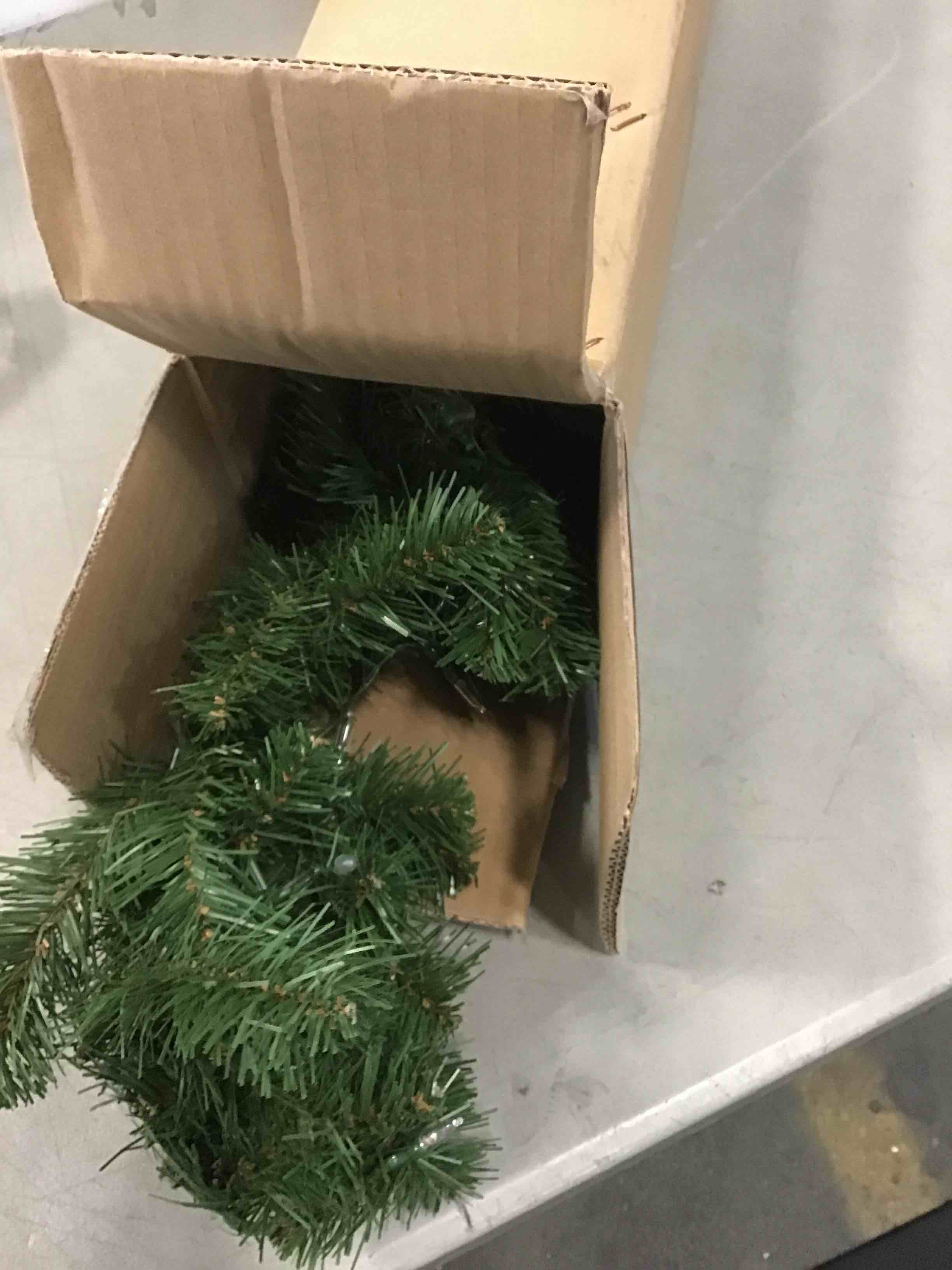 https://s3.amazonaws.com/lotting-images-prod/bidfta/ORG5721636_1707830686627.jpeg
