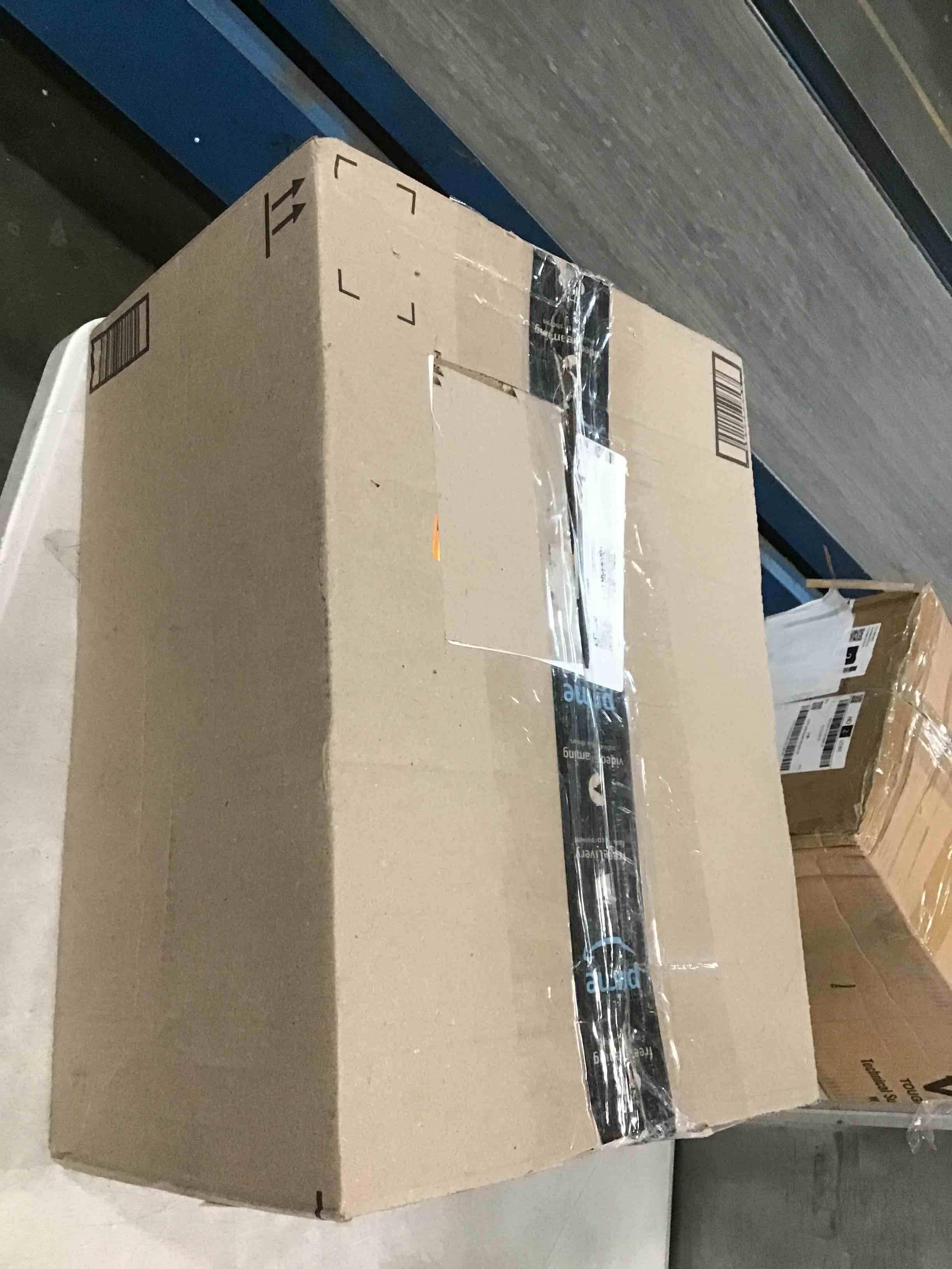 https://s3.amazonaws.com/lotting-images-prod/bidfta/ORG5721815_1707857665661.jpeg