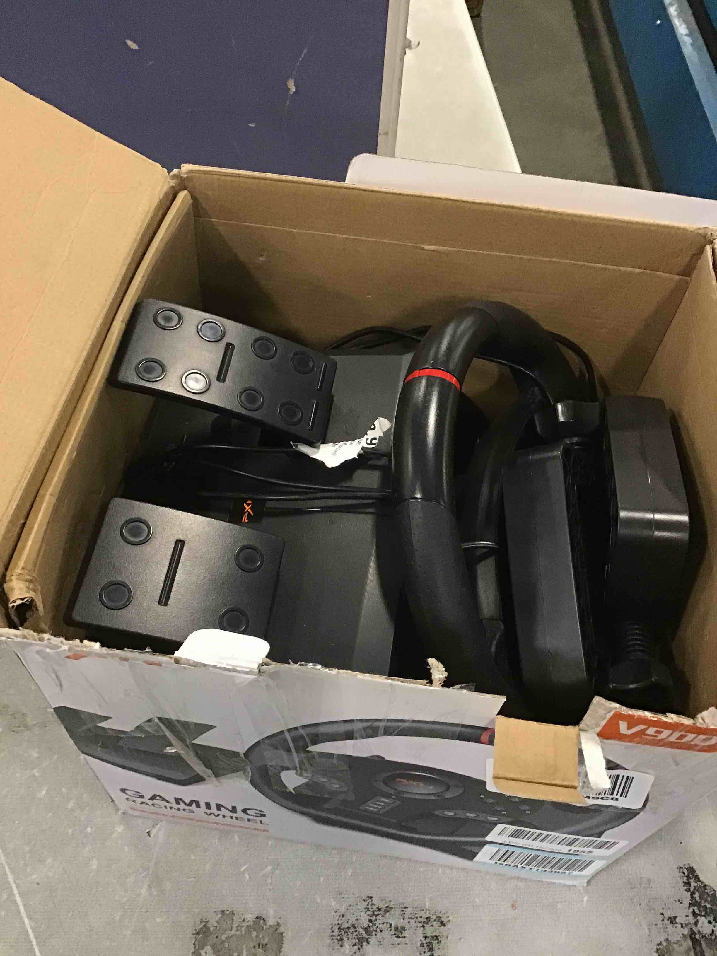 https://s3.amazonaws.com/lotting-images-prod/bidfta/ORG5722171_1708010373723.jpeg
