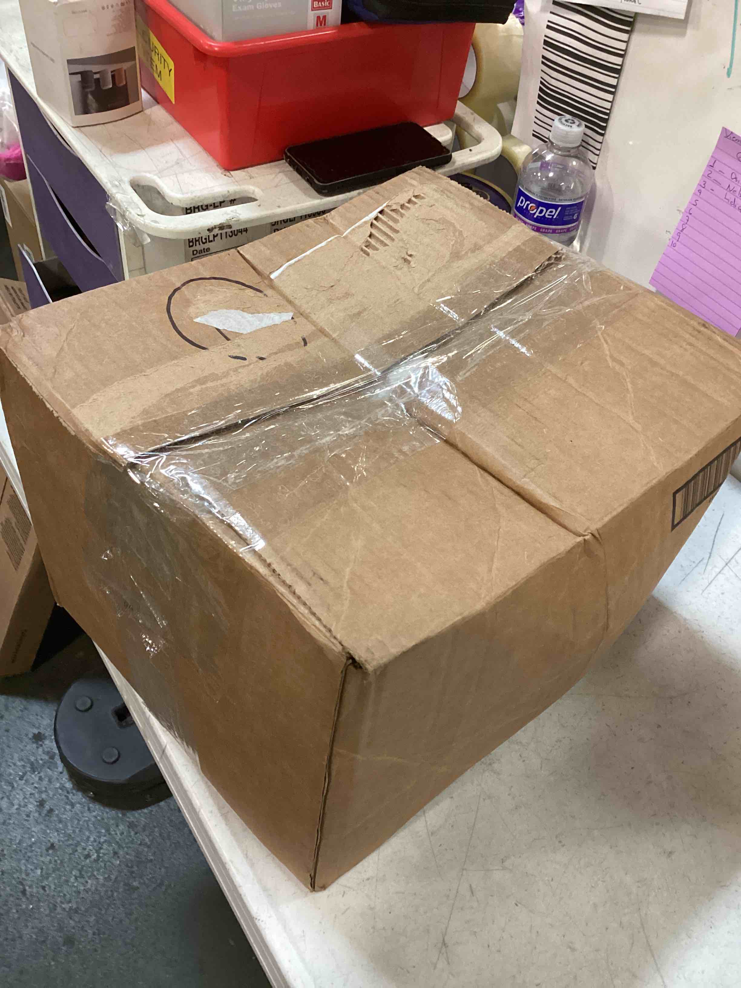 https://s3.amazonaws.com/lotting-images-prod/bidfta/ORG5727984_1707831283650.jpeg