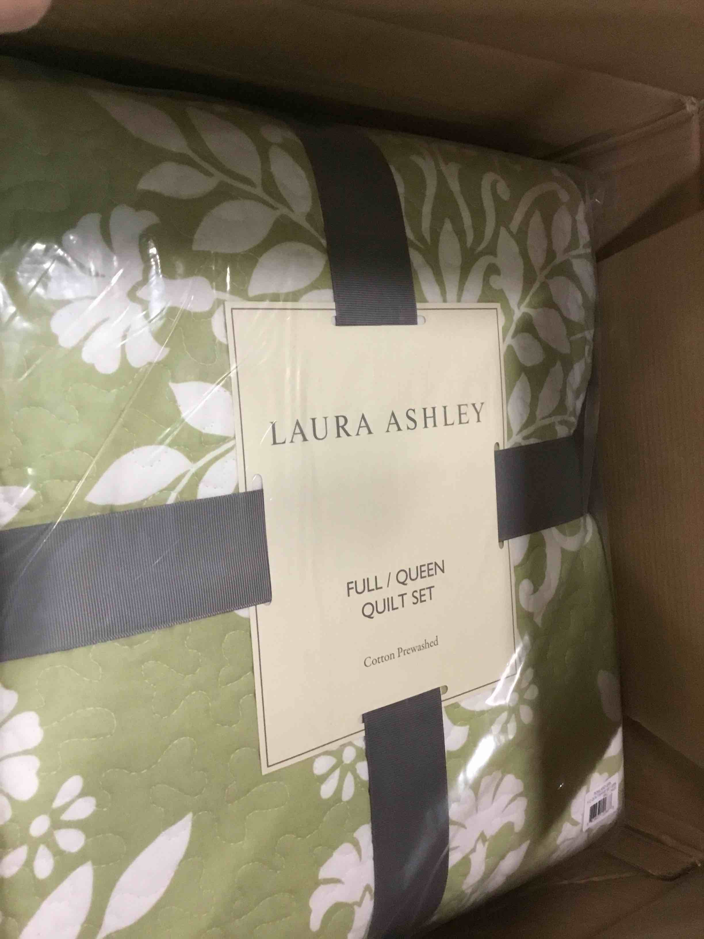 Laura Ashley Rowland Floral Quilt Set - Full/Queen