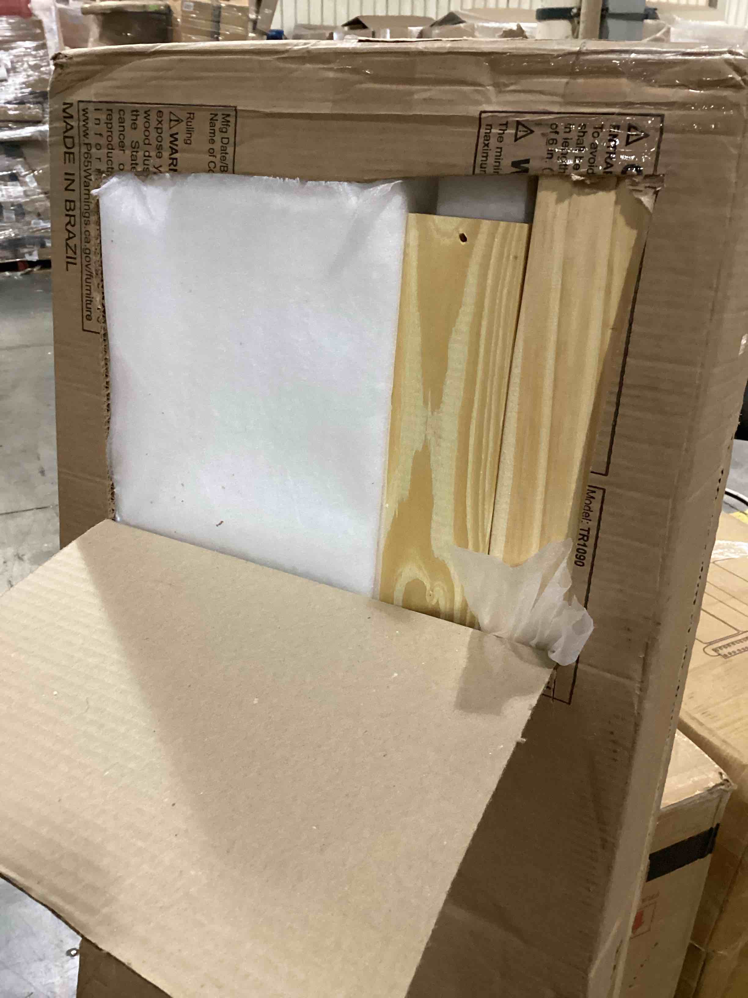 https://s3.amazonaws.com/lotting-images-prod/bidfta/ORG5735372_1716549770363.jpeg