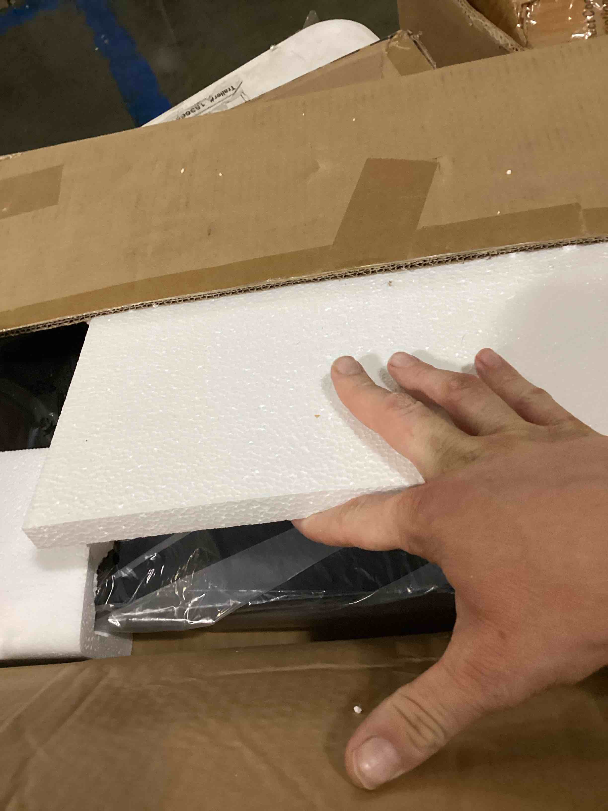 https://s3.amazonaws.com/lotting-images-prod/bidfta/ORG5735406_1716561714914.jpeg