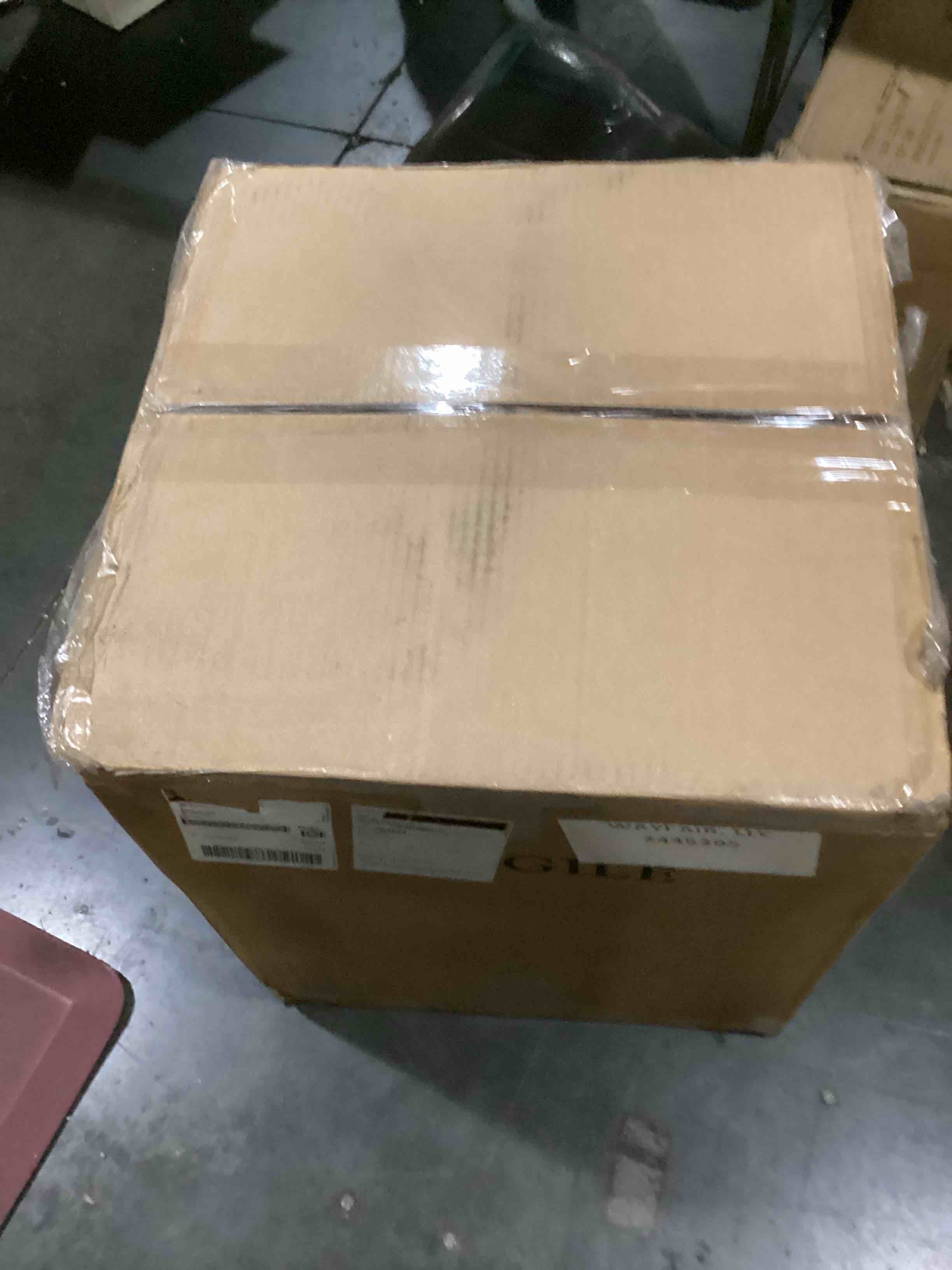 https://s3.amazonaws.com/lotting-images-prod/bidfta/ORG5736194_1717516220701.jpeg
