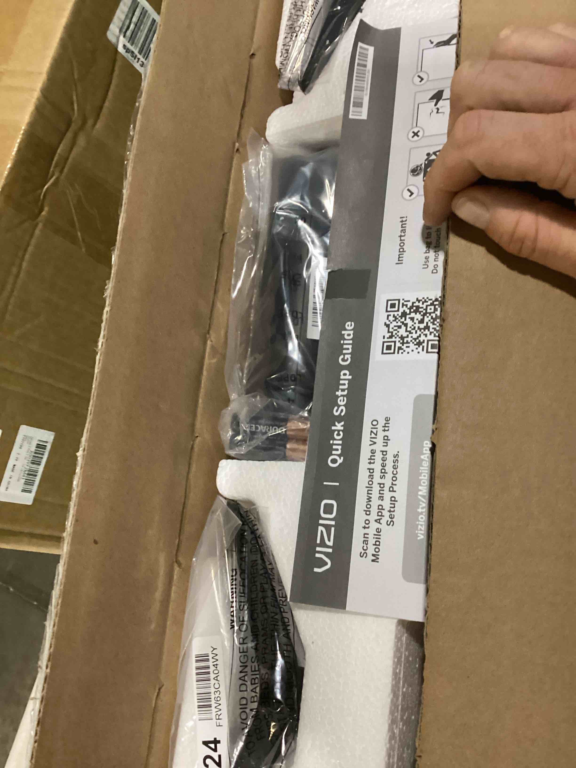 https://s3.amazonaws.com/lotting-images-prod/bidfta/ORG5736351_1717681215946.jpeg