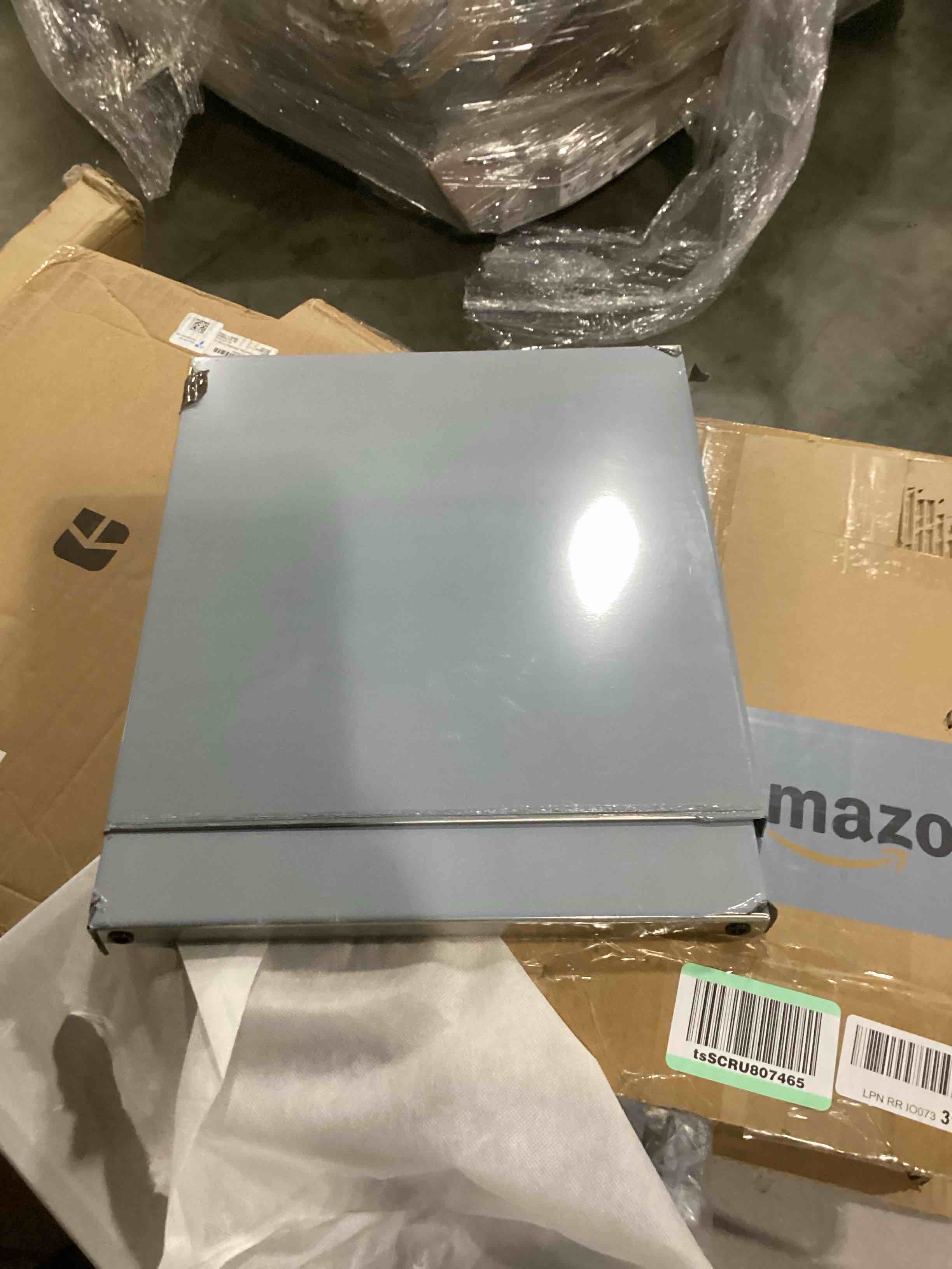 https://s3.amazonaws.com/lotting-images-prod/bidfta/ORG5736468_1715774938960.jpeg