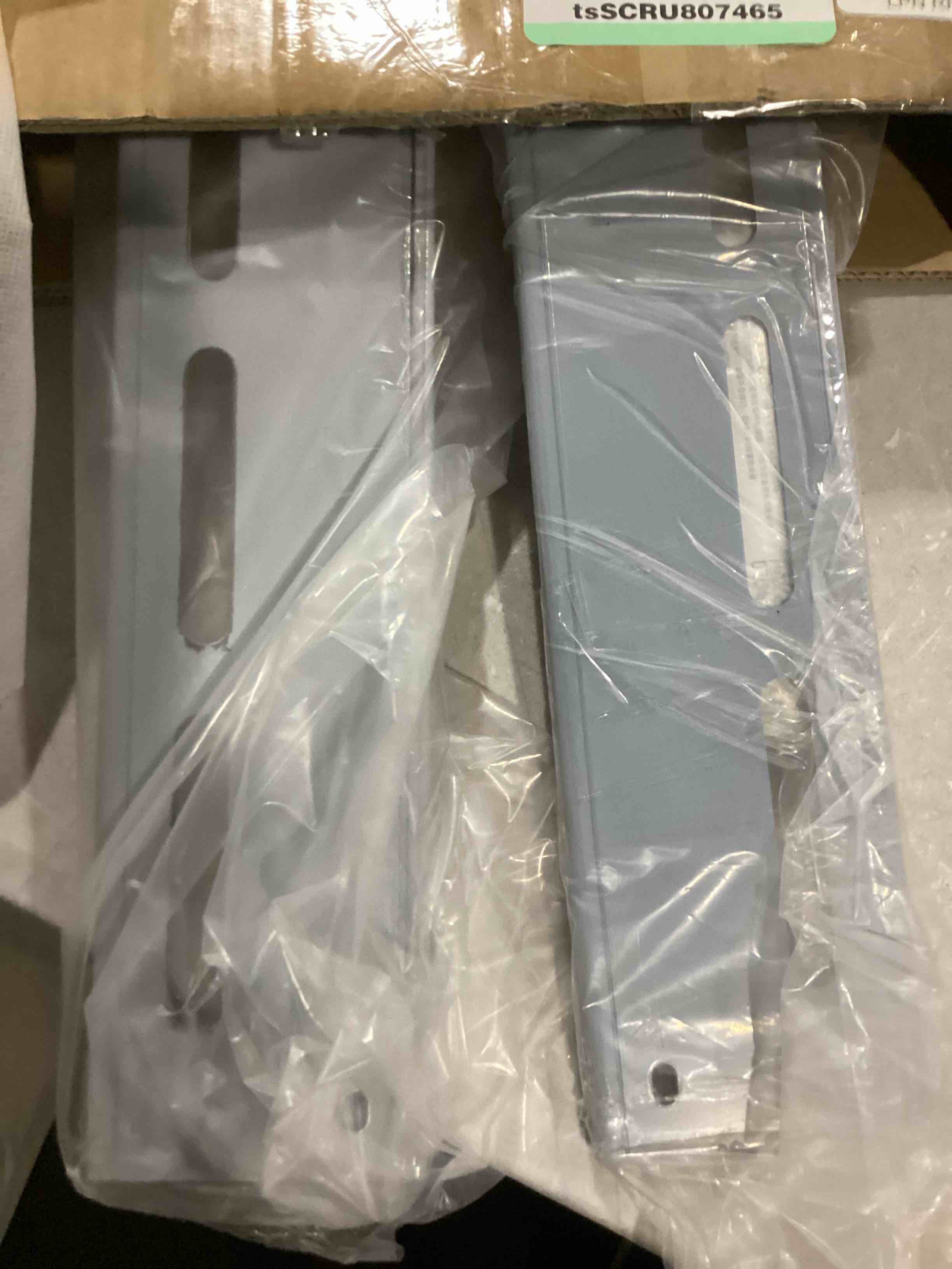 https://s3.amazonaws.com/lotting-images-prod/bidfta/ORG5736468_1715774949384.jpeg