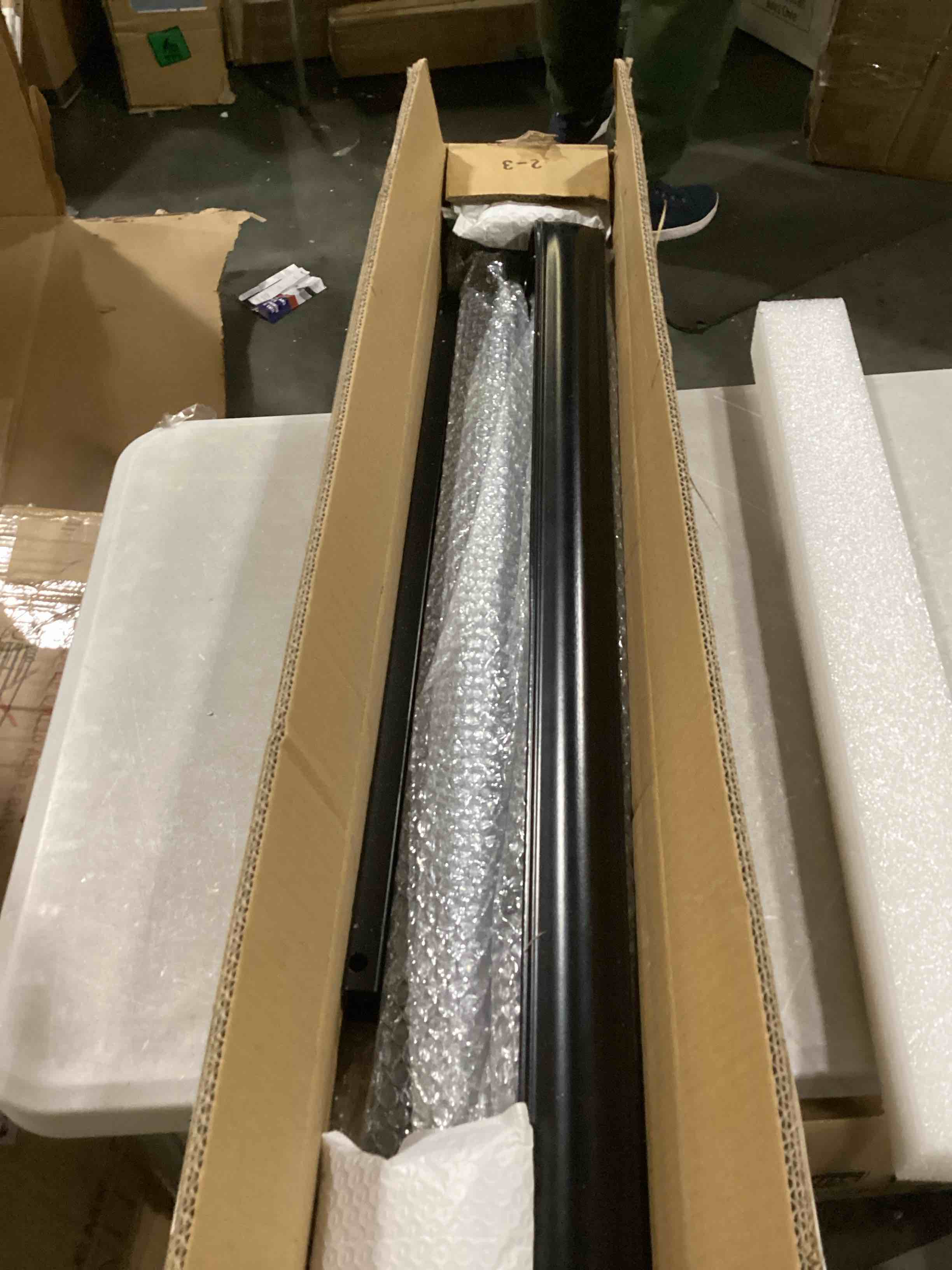 https://s3.amazonaws.com/lotting-images-prod/bidfta/ORG5737737_1717263147819.jpeg