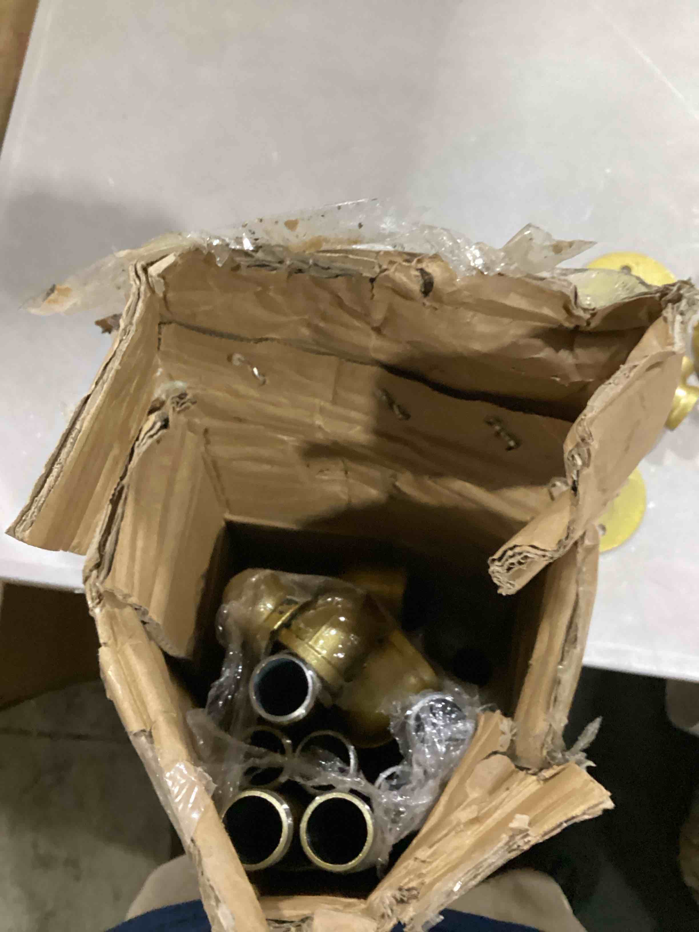 https://s3.amazonaws.com/lotting-images-prod/bidfta/ORG5737773_1717422270968.jpeg