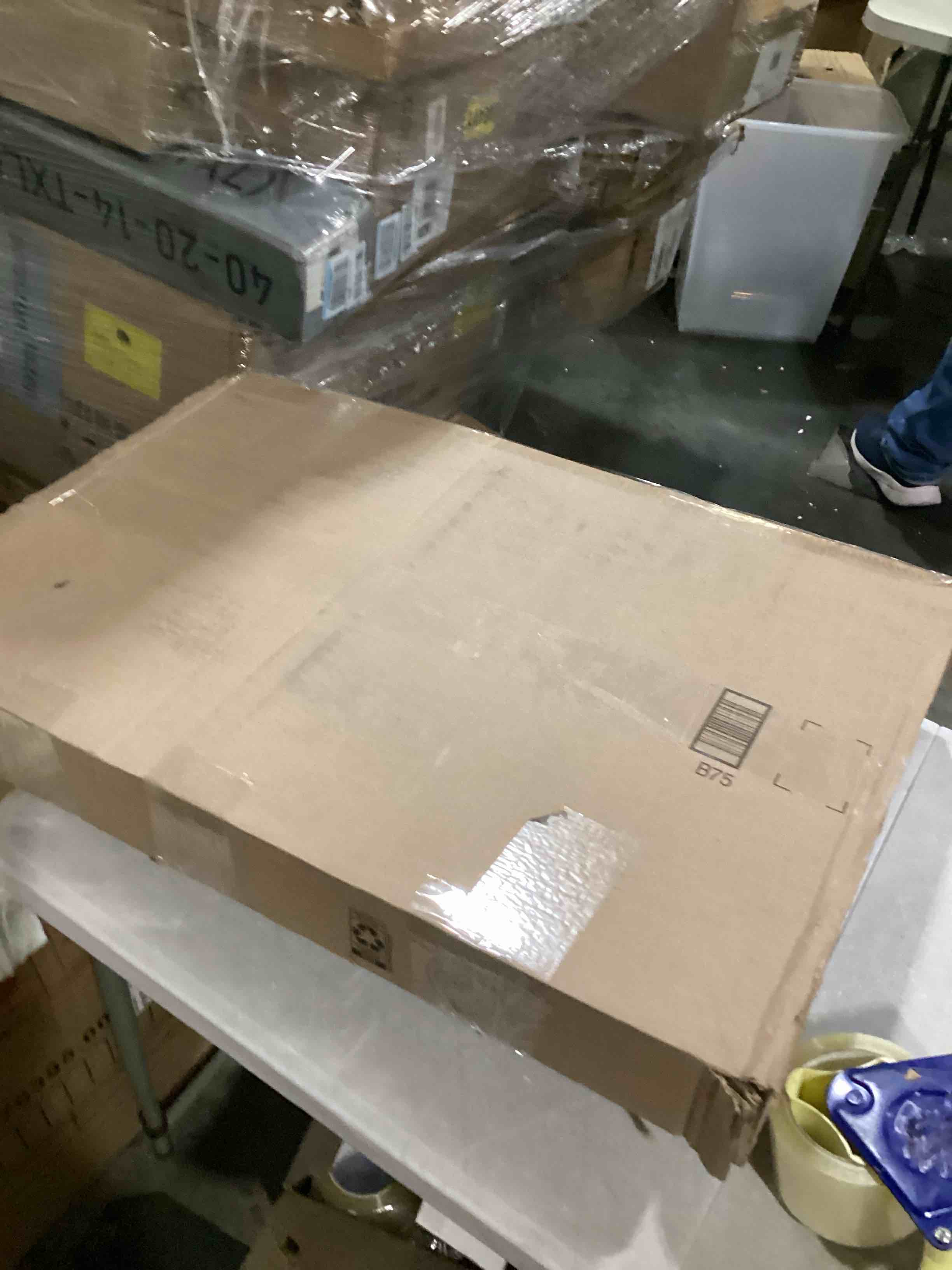 https://s3.amazonaws.com/lotting-images-prod/bidfta/ORG5737809_1717434728298.jpeg