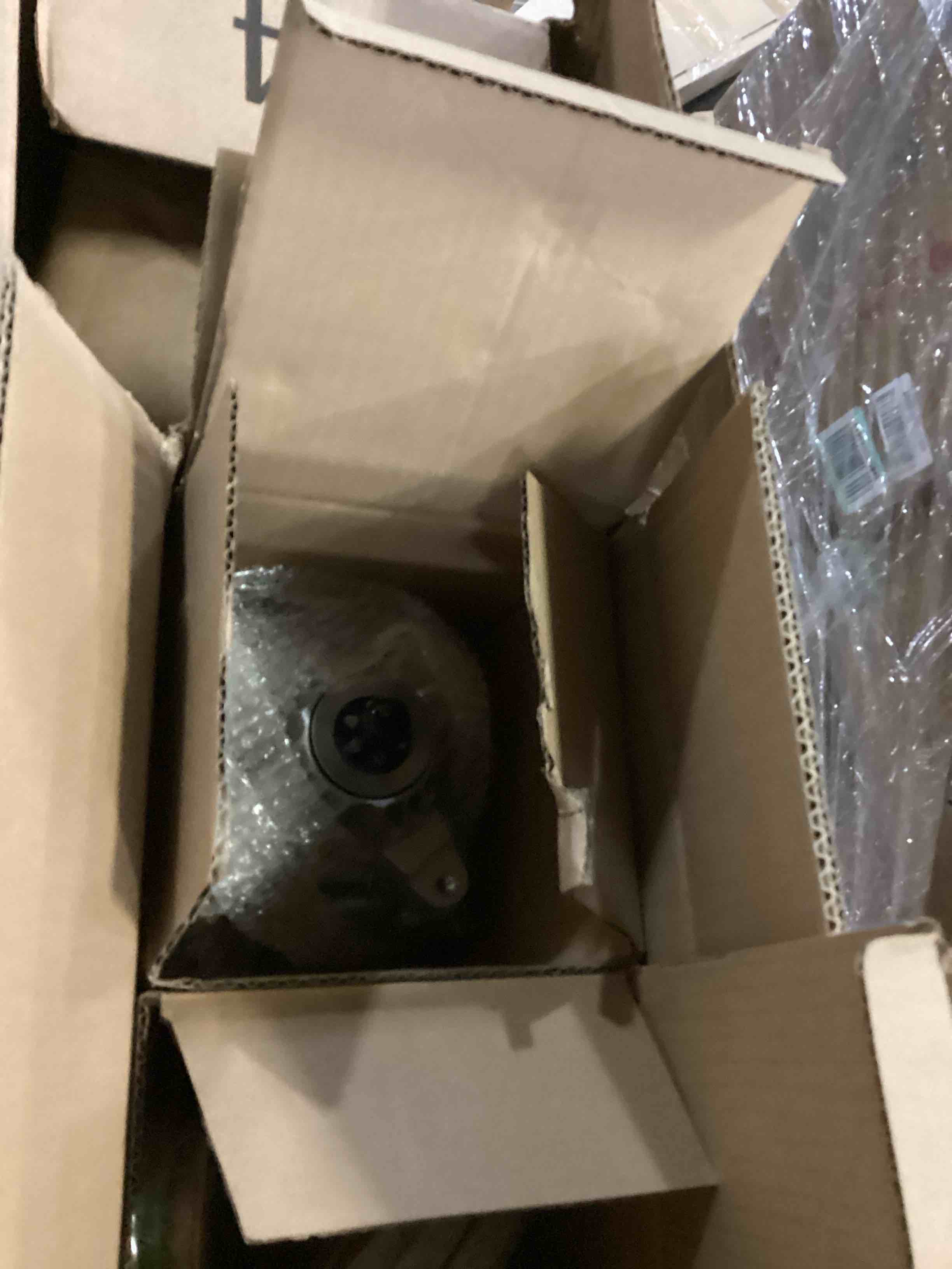 https://s3.amazonaws.com/lotting-images-prod/bidfta/ORG5738025_1715692688050.jpeg