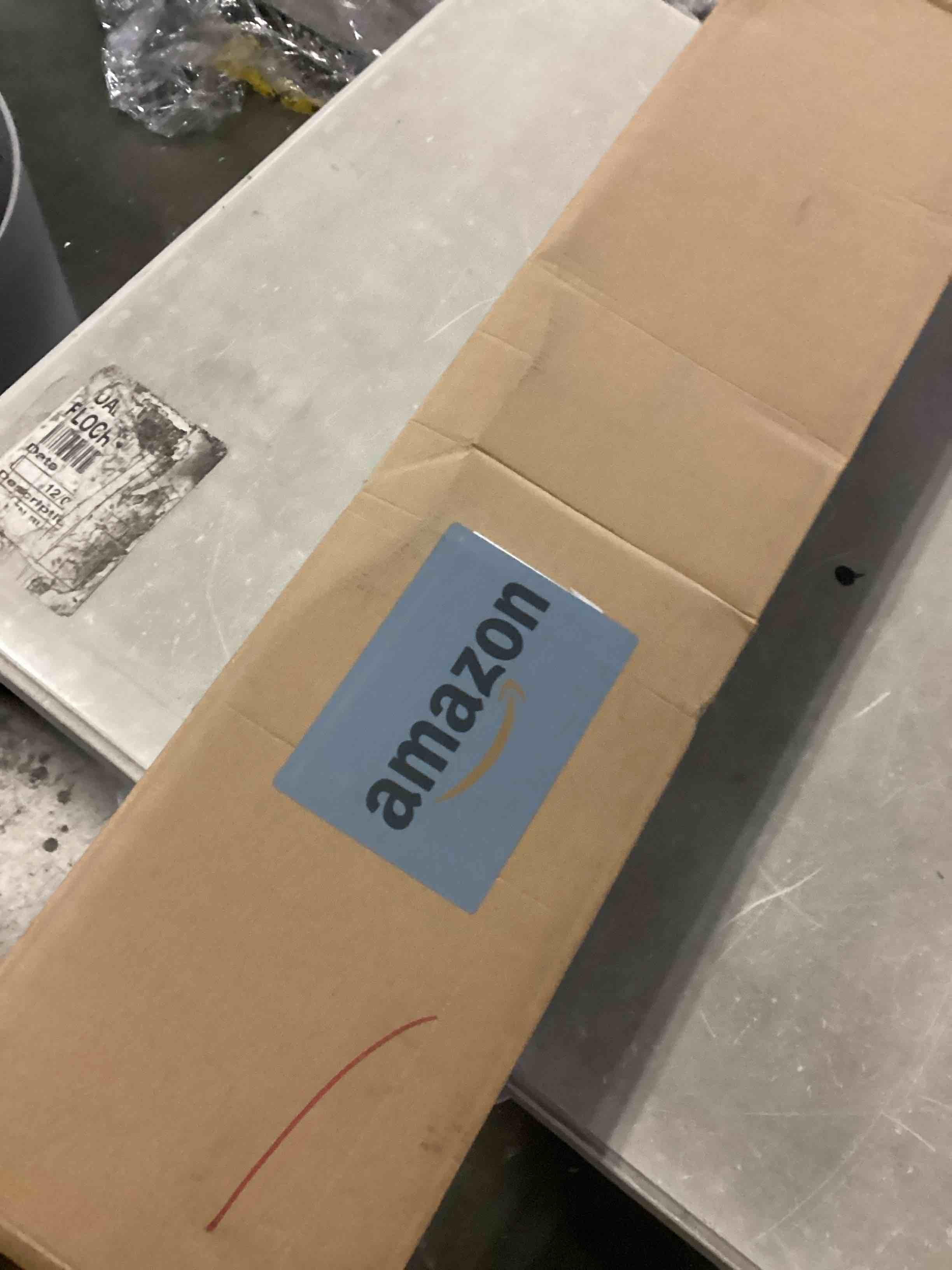 https://s3.amazonaws.com/lotting-images-prod/bidfta/ORG5738352_1715944750583.jpeg