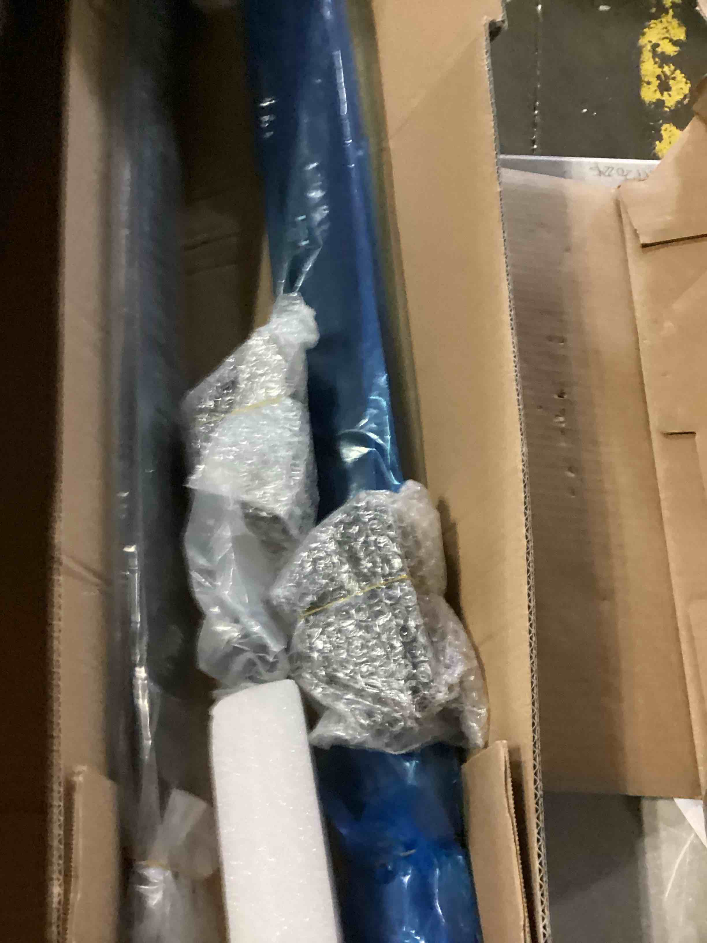https://s3.amazonaws.com/lotting-images-prod/bidfta/ORG5738352_1715944820258.jpeg