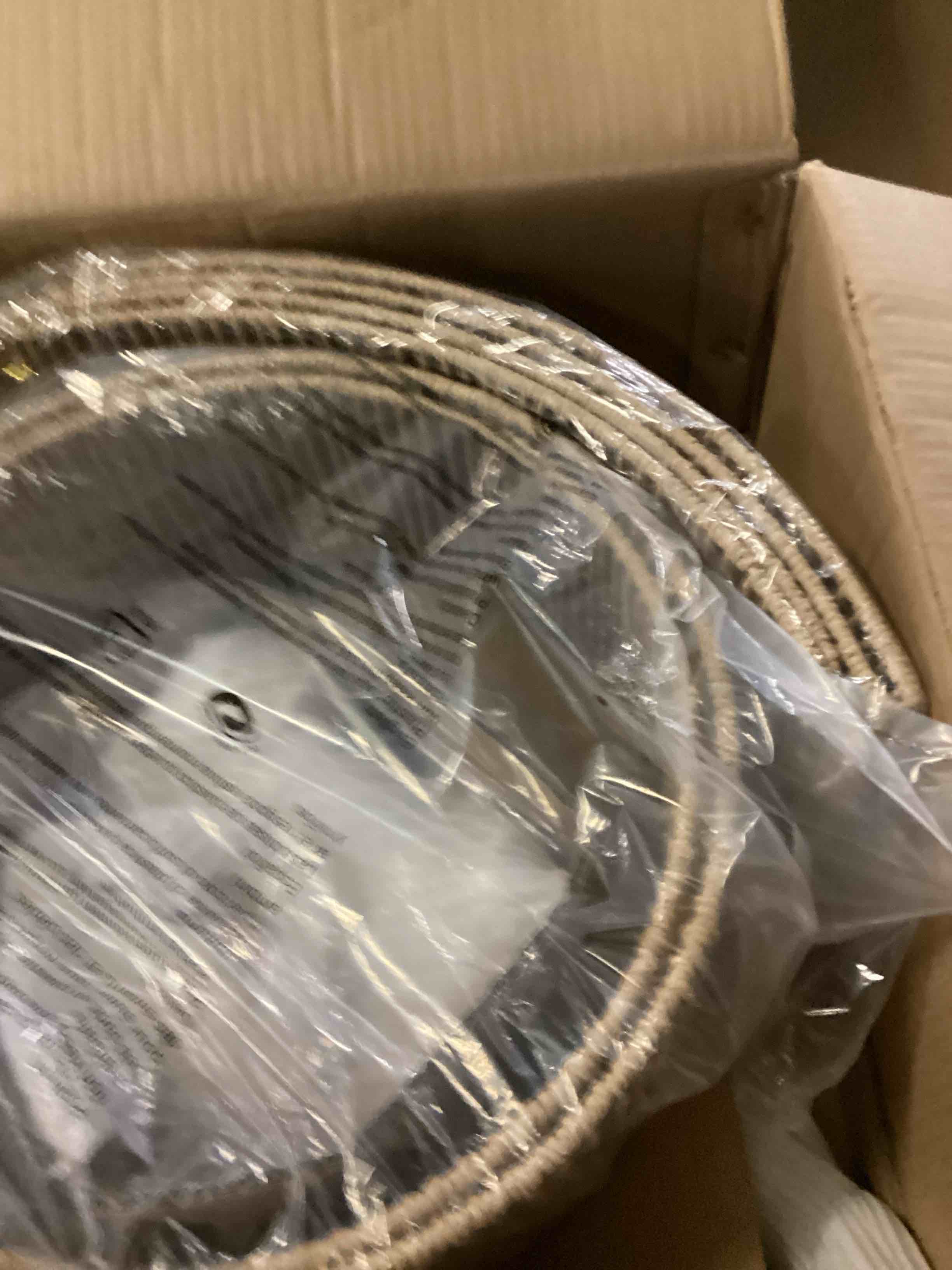 https://s3.amazonaws.com/lotting-images-prod/bidfta/ORG5738499_1716034617943.jpeg