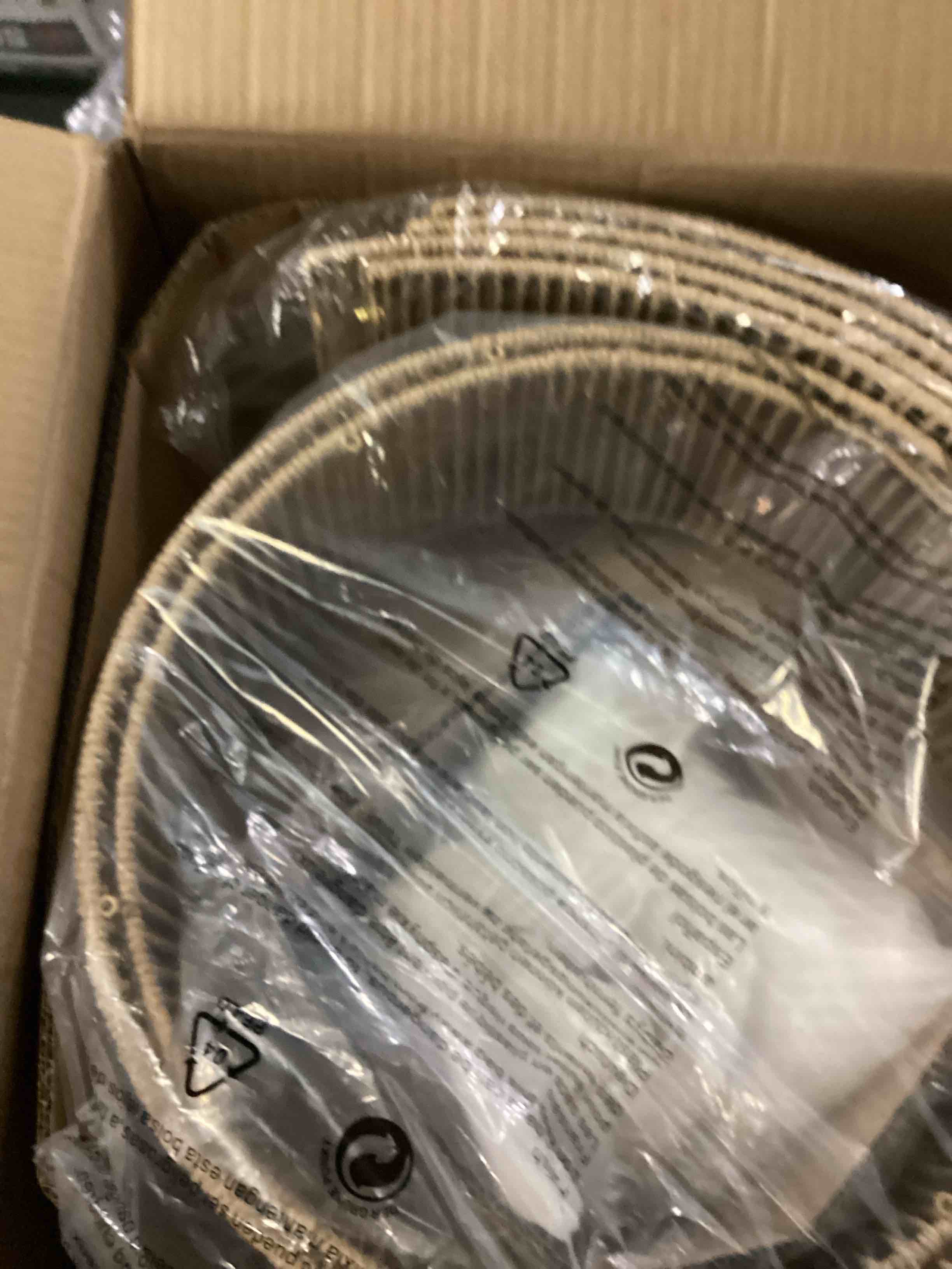 https://s3.amazonaws.com/lotting-images-prod/bidfta/ORG5738499_1716034619378.jpeg