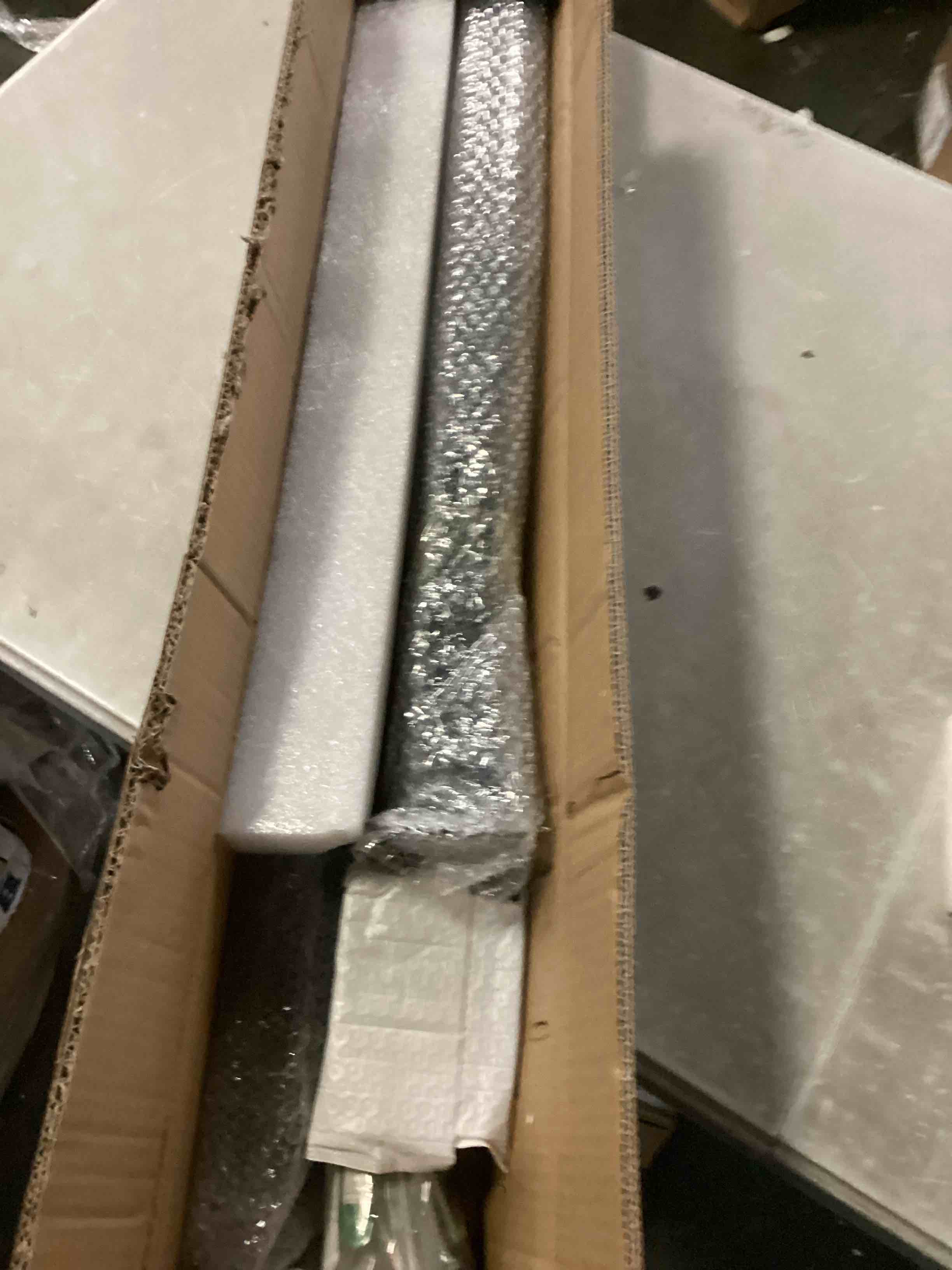 https://s3.amazonaws.com/lotting-images-prod/bidfta/ORG5738657_1716209017495.jpeg