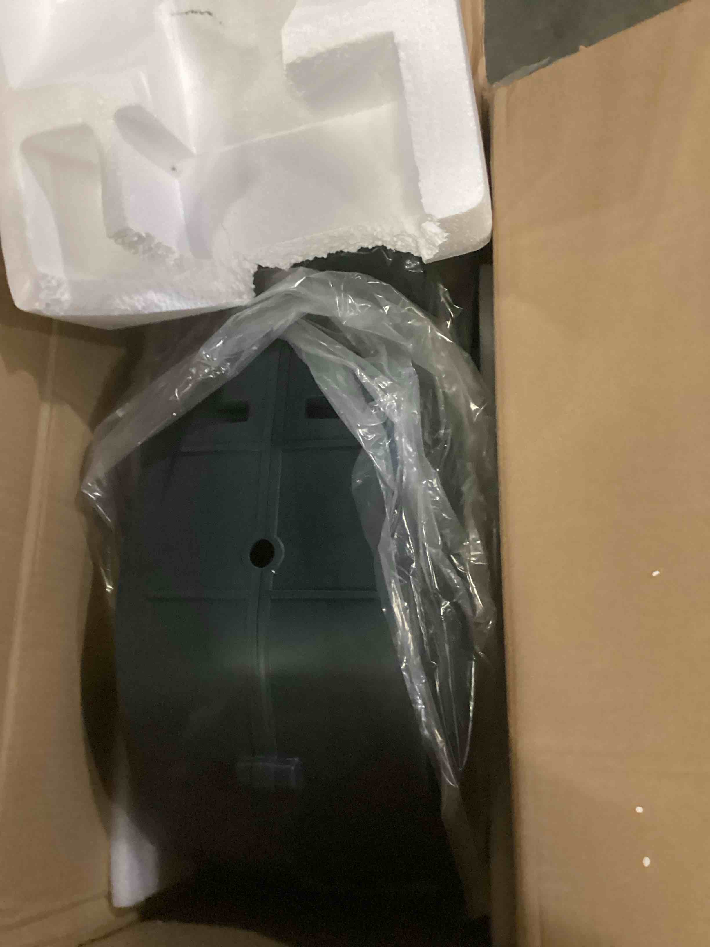 https://s3.amazonaws.com/lotting-images-prod/bidfta/ORG5739226_1716560785850.jpeg
