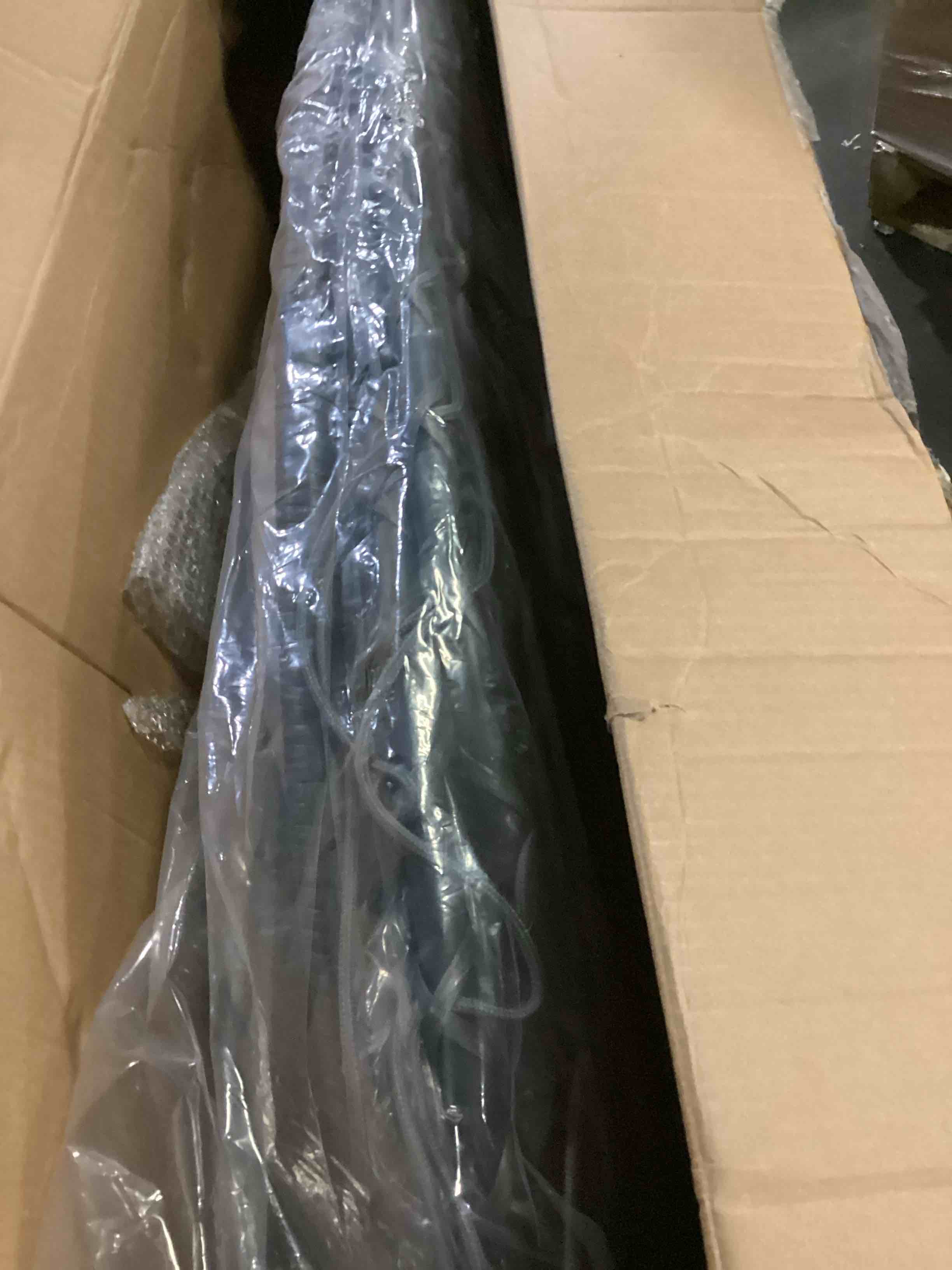 https://s3.amazonaws.com/lotting-images-prod/bidfta/ORG5739293_1716572745490.jpeg
