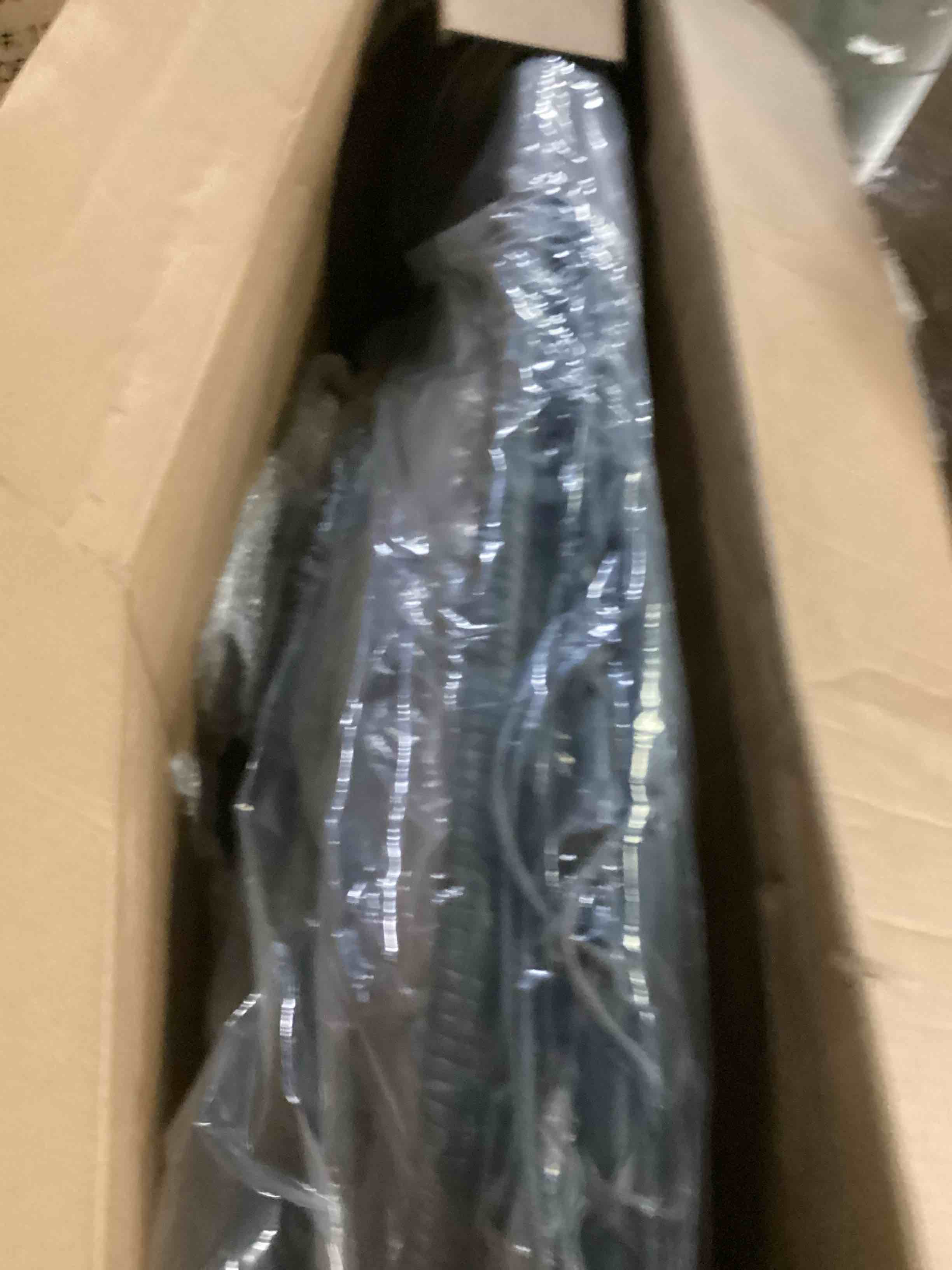 https://s3.amazonaws.com/lotting-images-prod/bidfta/ORG5739293_1716572747771.jpeg
