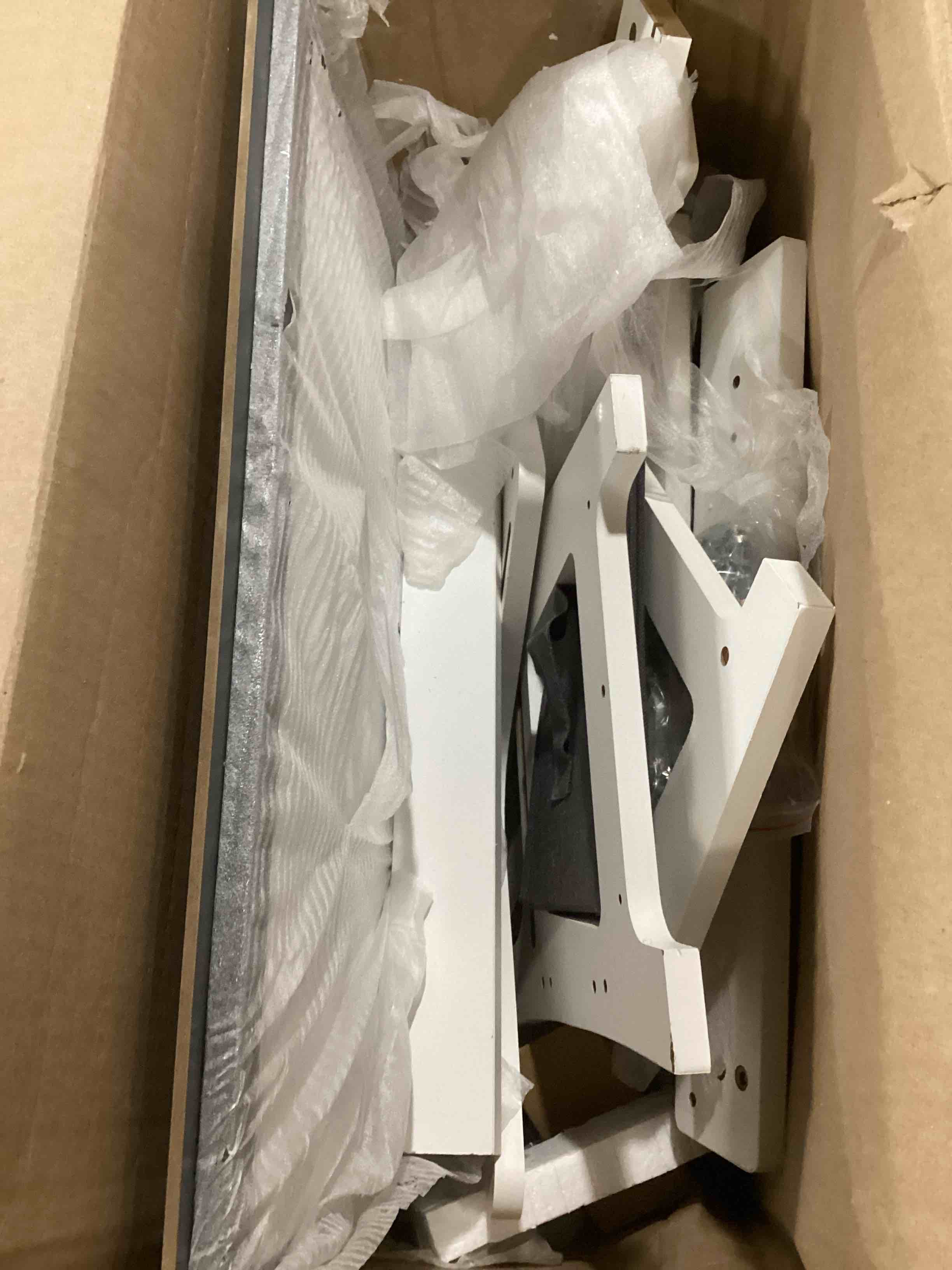 https://s3.amazonaws.com/lotting-images-prod/bidfta/ORG5740345_1717076125688.jpeg