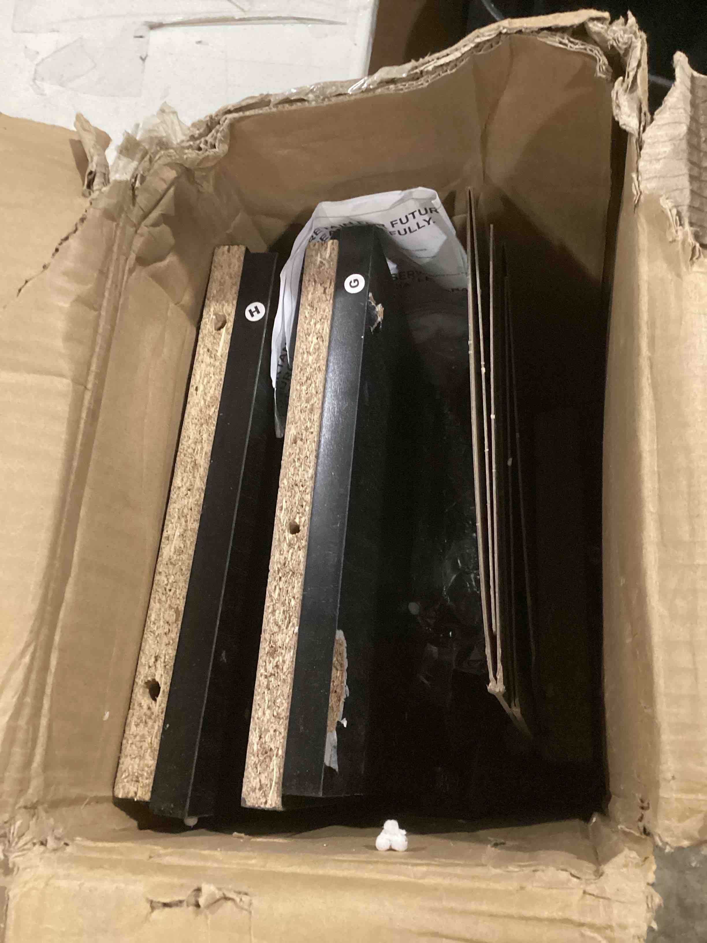 https://s3.amazonaws.com/lotting-images-prod/bidfta/ORG5740488_1717167975695.jpeg