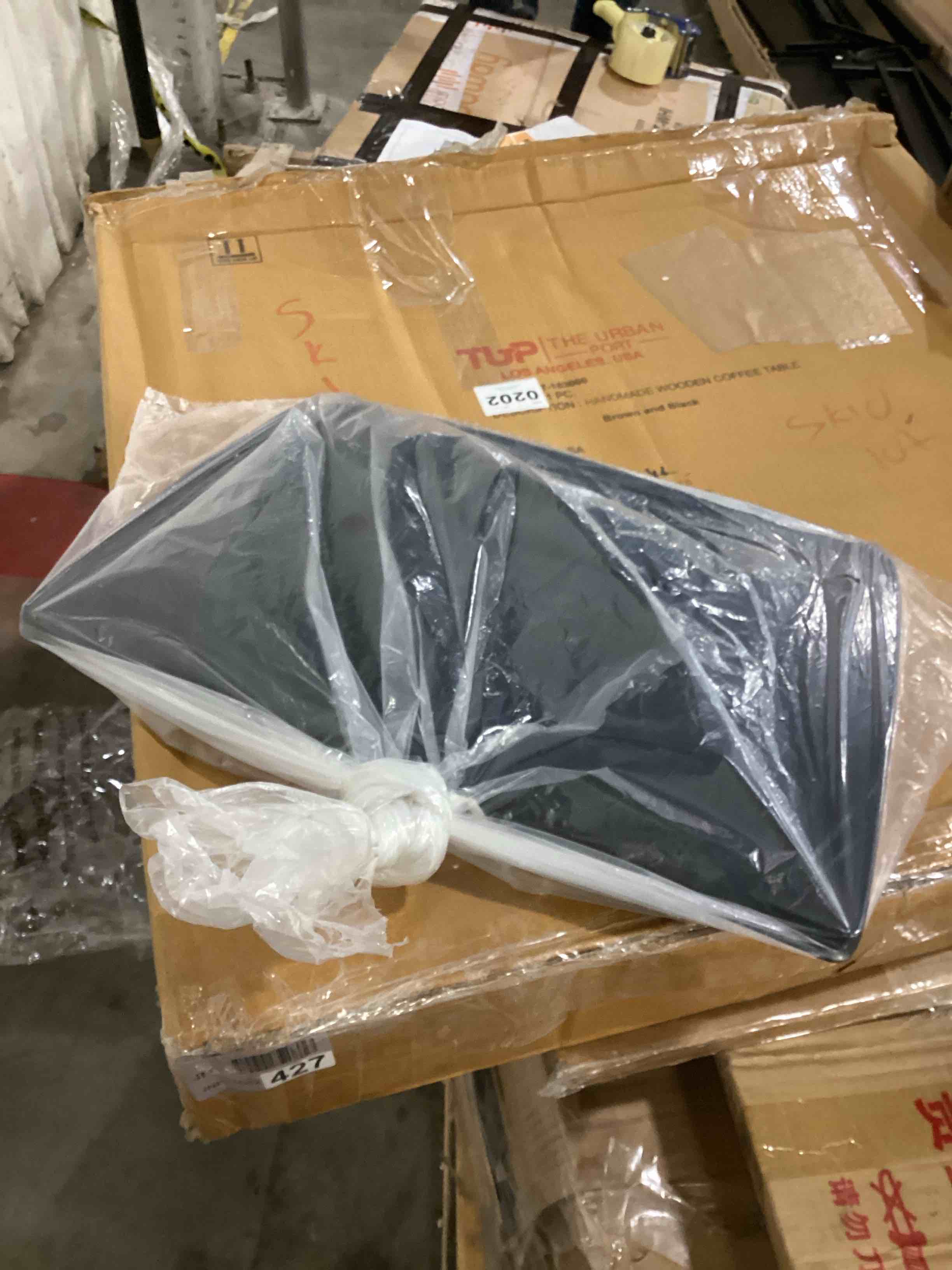 https://s3.amazonaws.com/lotting-images-prod/bidfta/ORG5740973_1715787197308.jpeg