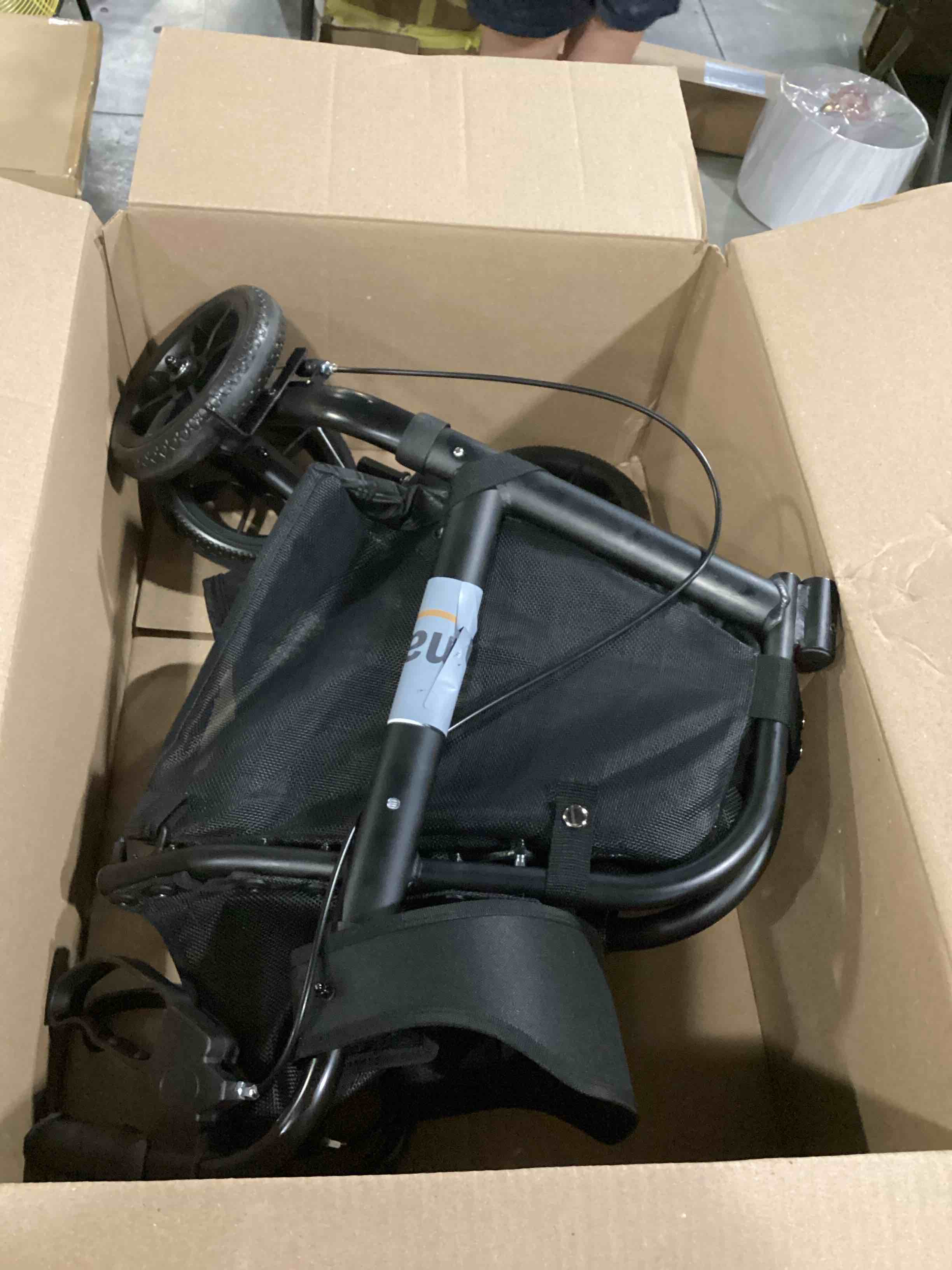 https://s3.amazonaws.com/lotting-images-prod/bidfta/ORG5741561_1716554816272.jpeg