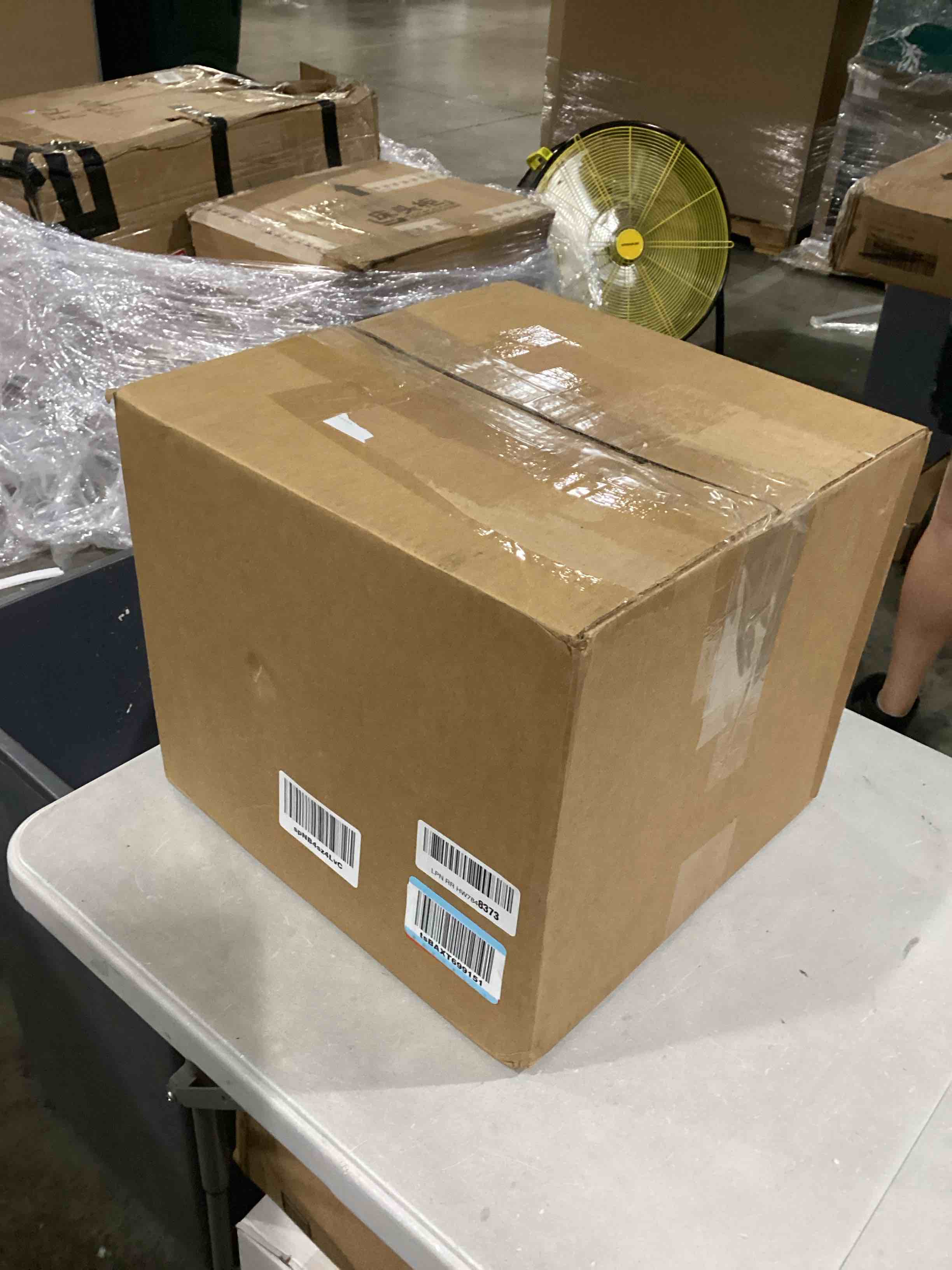 https://s3.amazonaws.com/lotting-images-prod/bidfta/ORG5741611_1716565884650.jpeg