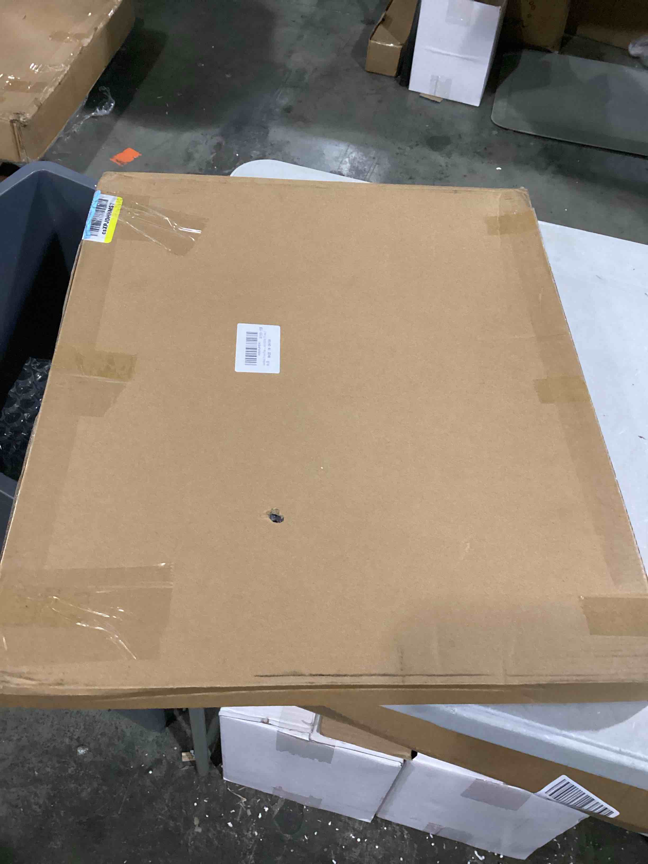 https://s3.amazonaws.com/lotting-images-prod/bidfta/ORG5741613_1716566205415.jpeg