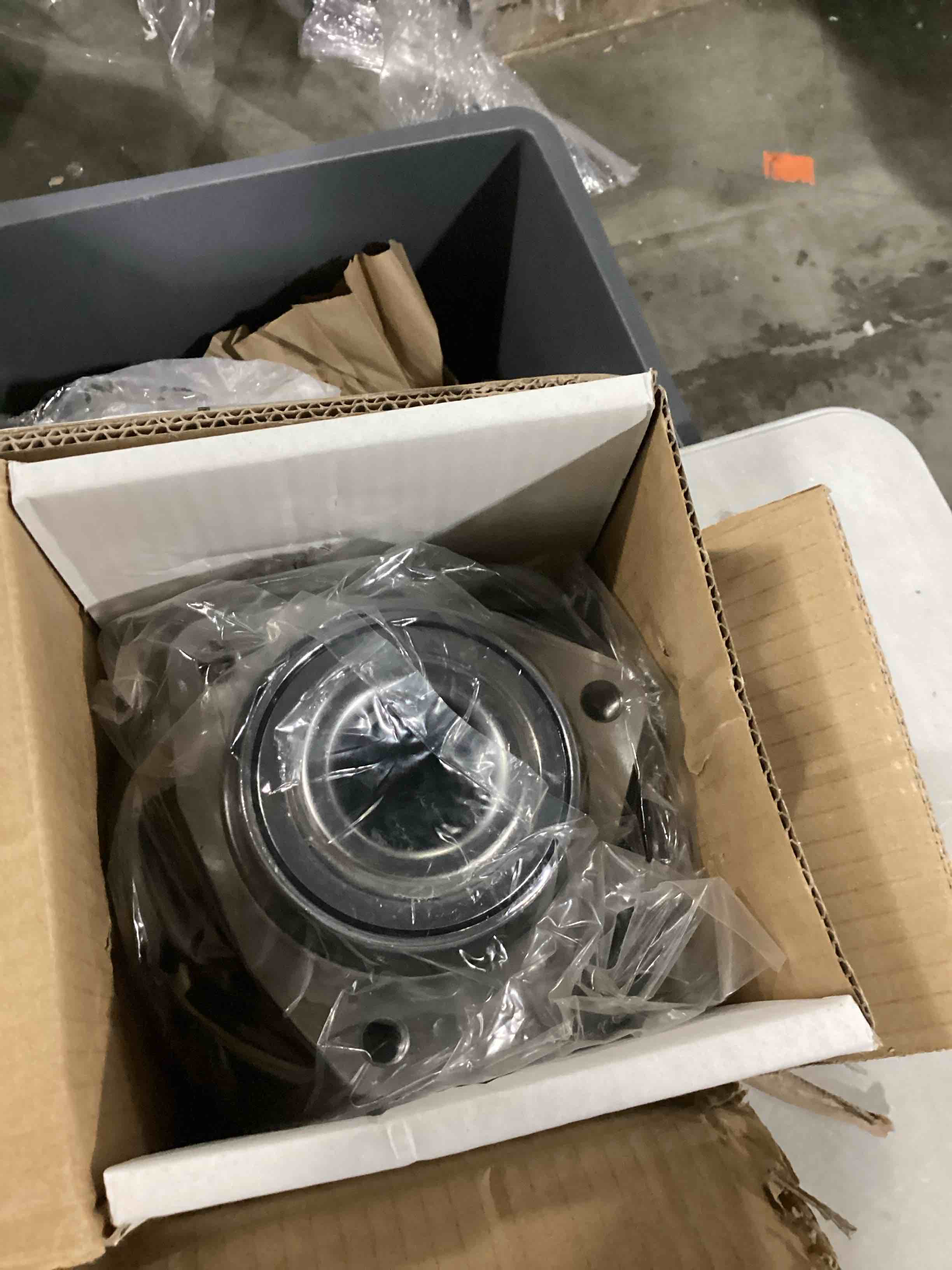 https://s3.amazonaws.com/lotting-images-prod/bidfta/ORG5742431_1718213566274.jpeg