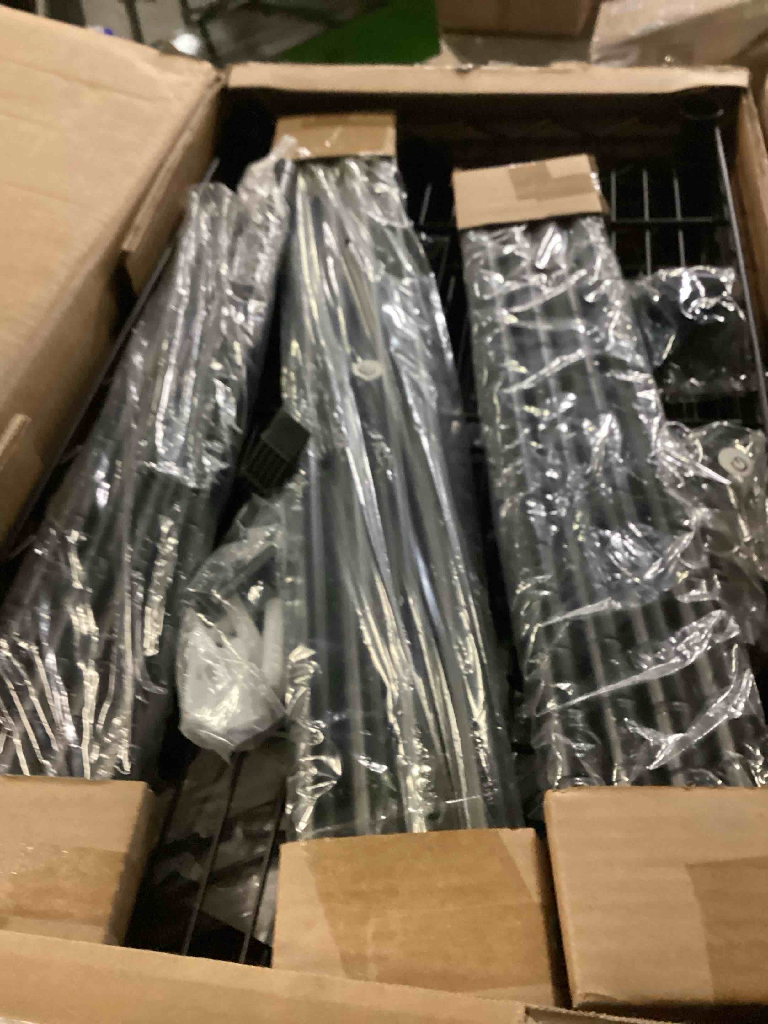https://s3.amazonaws.com/lotting-images-prod/bidfta/ORG5742754_1716044169904.jpeg