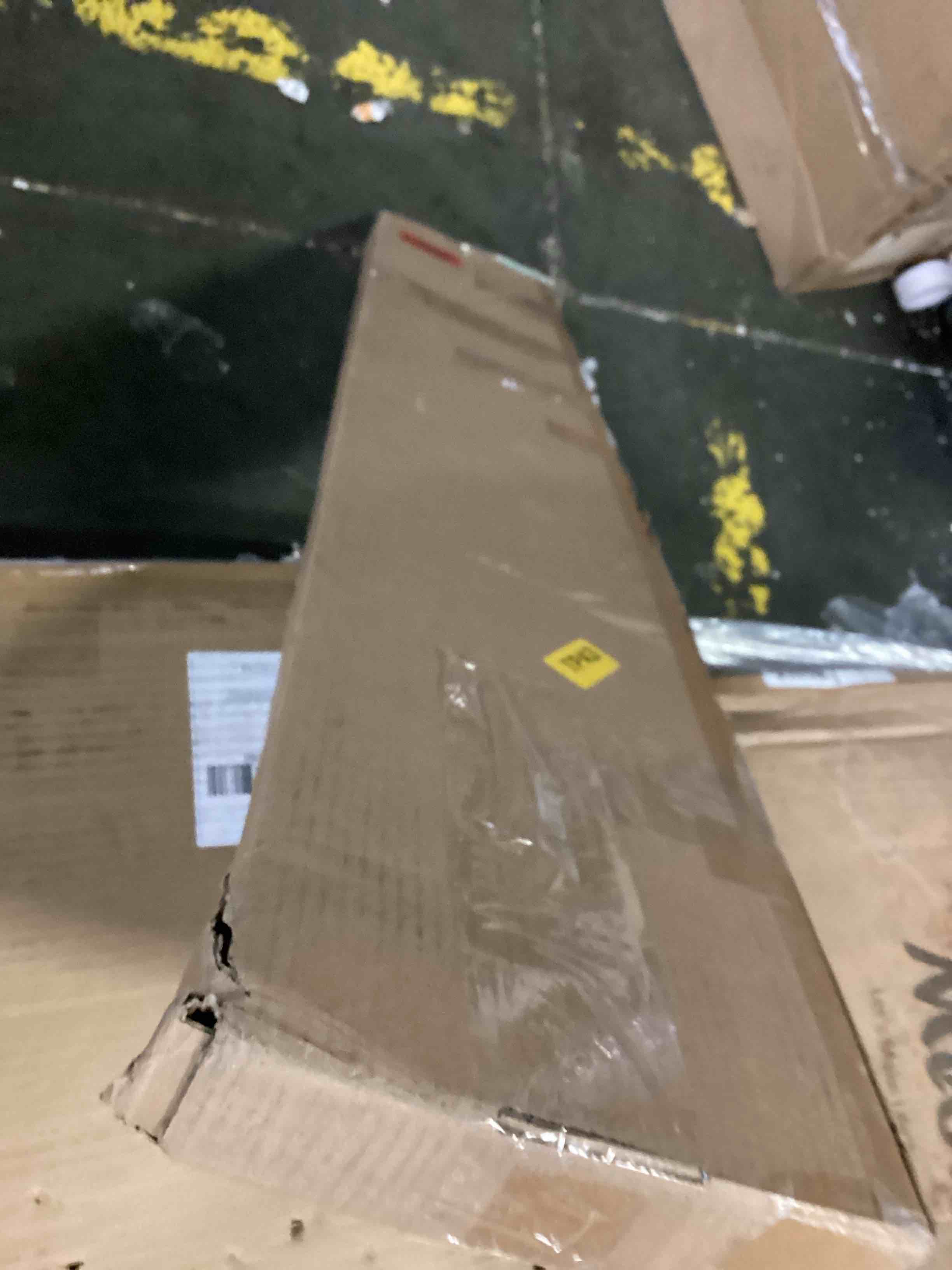 https://s3.amazonaws.com/lotting-images-prod/bidfta/ORG5742816_1716059890614.jpeg