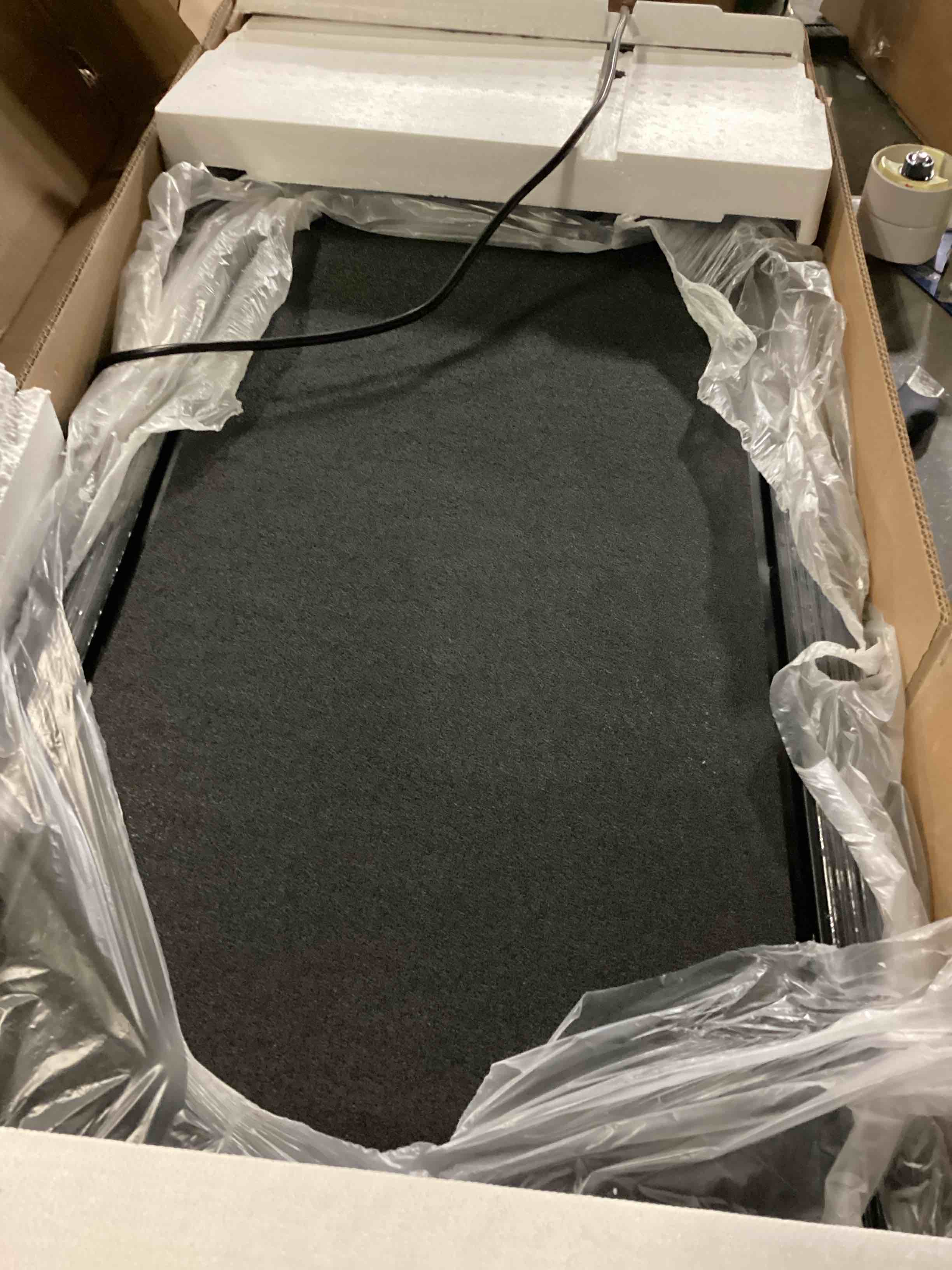 https://s3.amazonaws.com/lotting-images-prod/bidfta/ORG5743679_1717086978755.jpeg