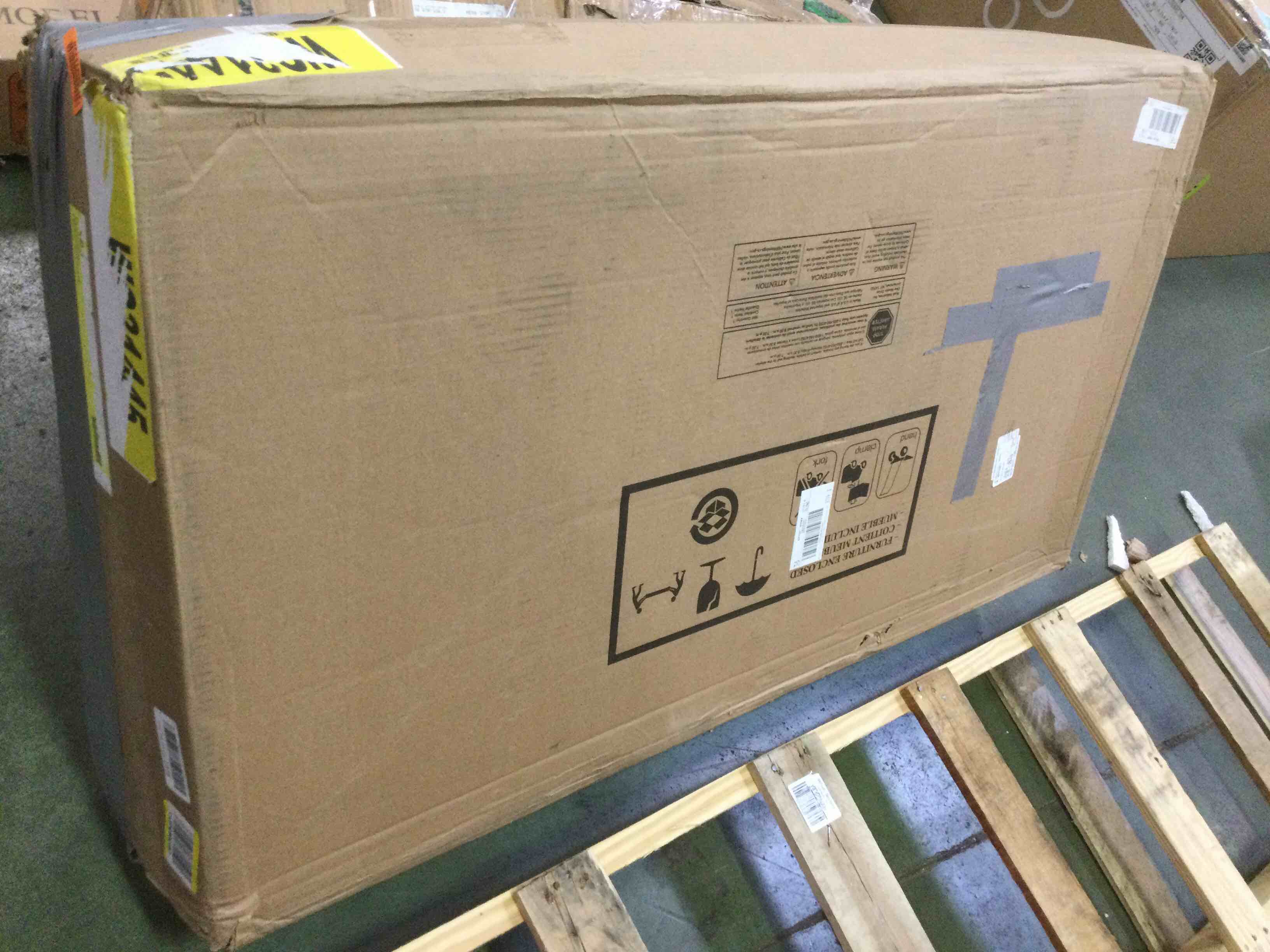 https://s3.amazonaws.com/lotting-images-prod/bidfta/ORG5744539_1706815753414.jpeg
