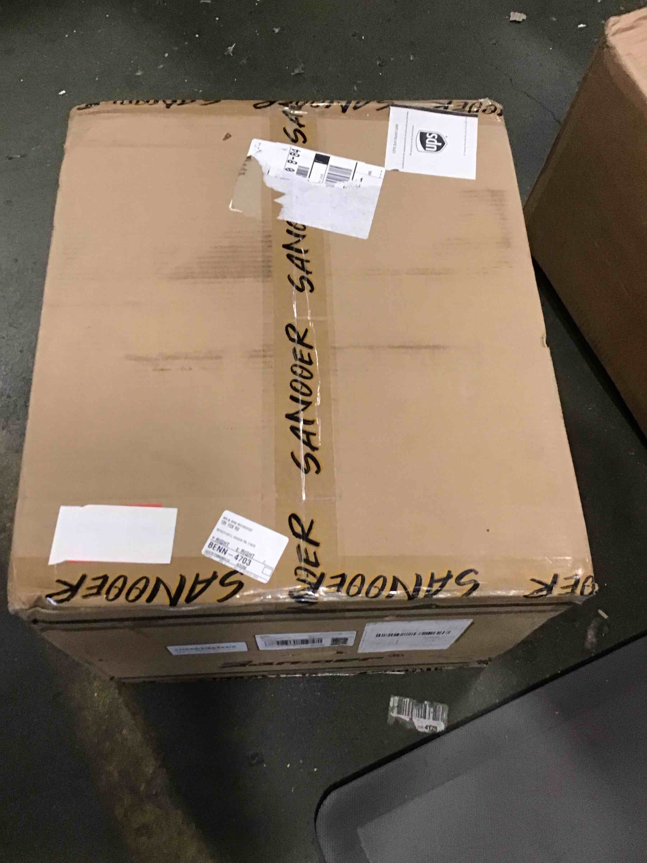 https://s3.amazonaws.com/lotting-images-prod/bidfta/ORG5746651_1707323699096.jpeg