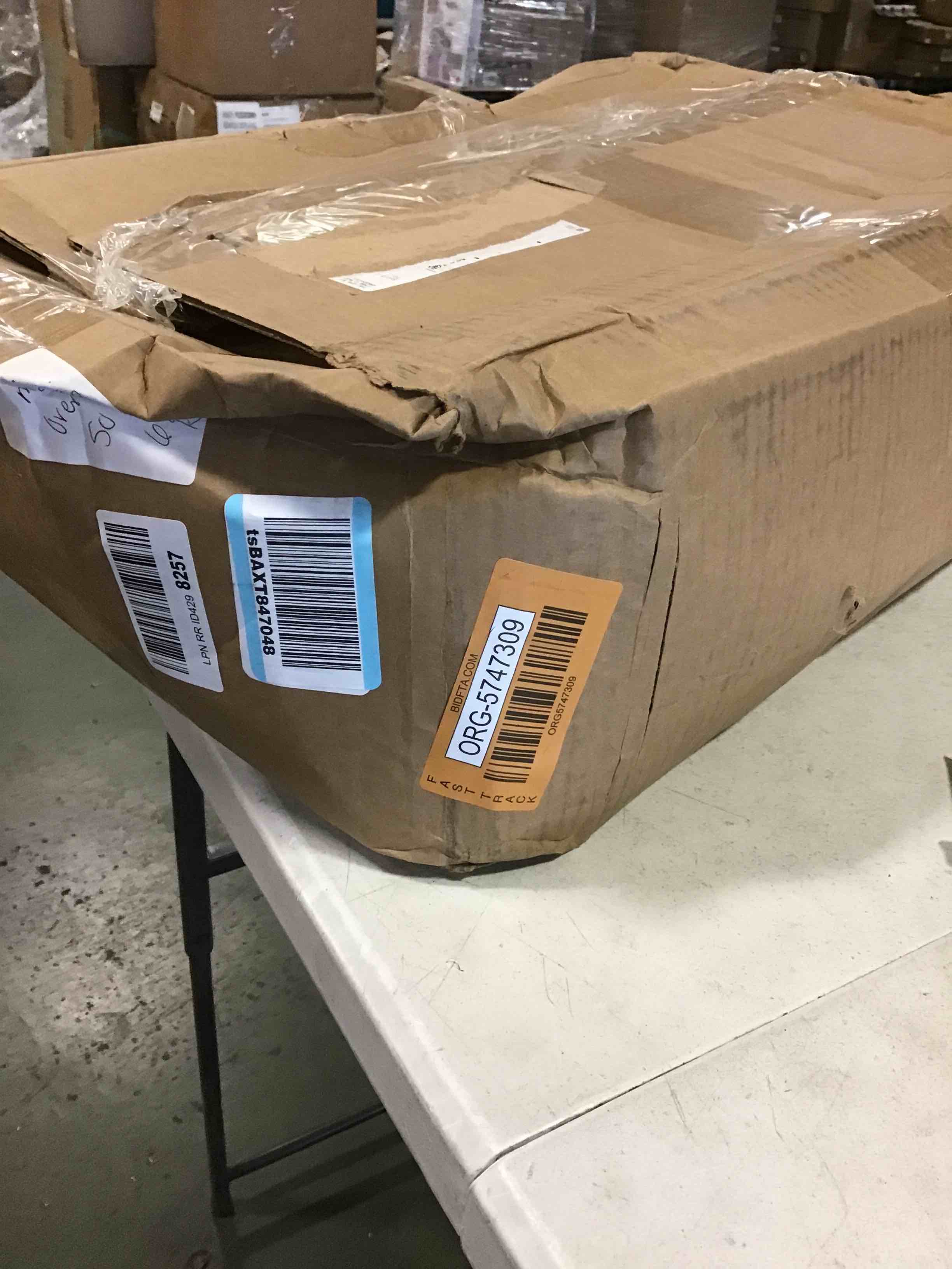 https://s3.amazonaws.com/lotting-images-prod/bidfta/ORG5747309_1706797816955.jpeg