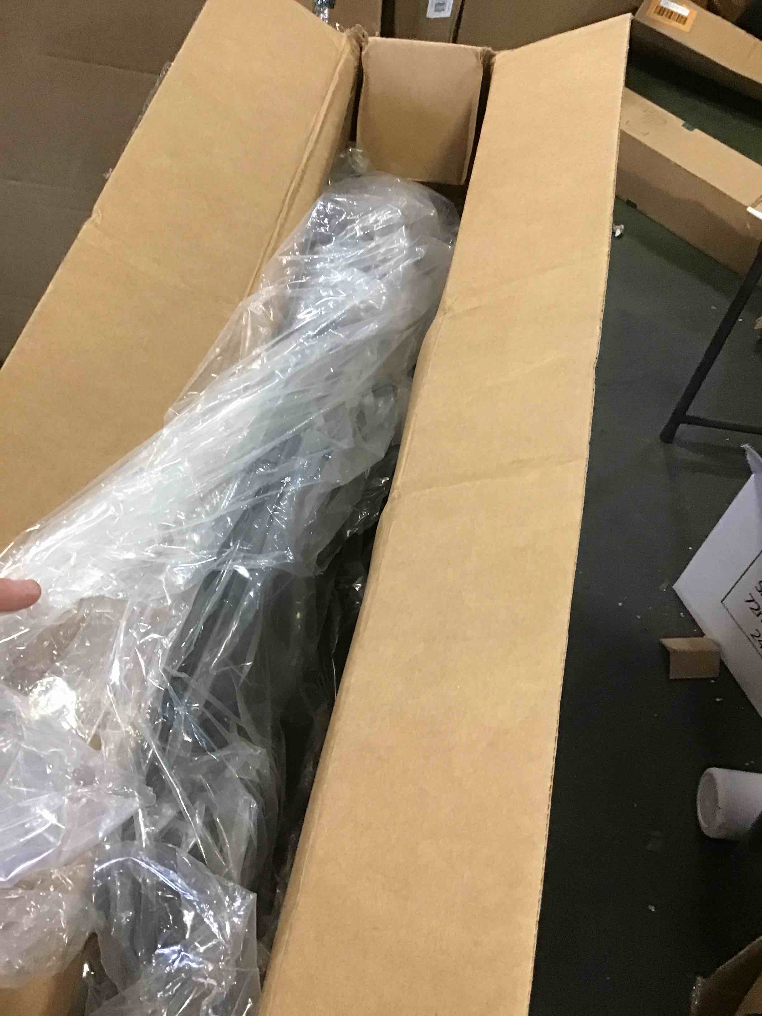 https://s3.amazonaws.com/lotting-images-prod/bidfta/ORG5747355_1706810023390.jpeg