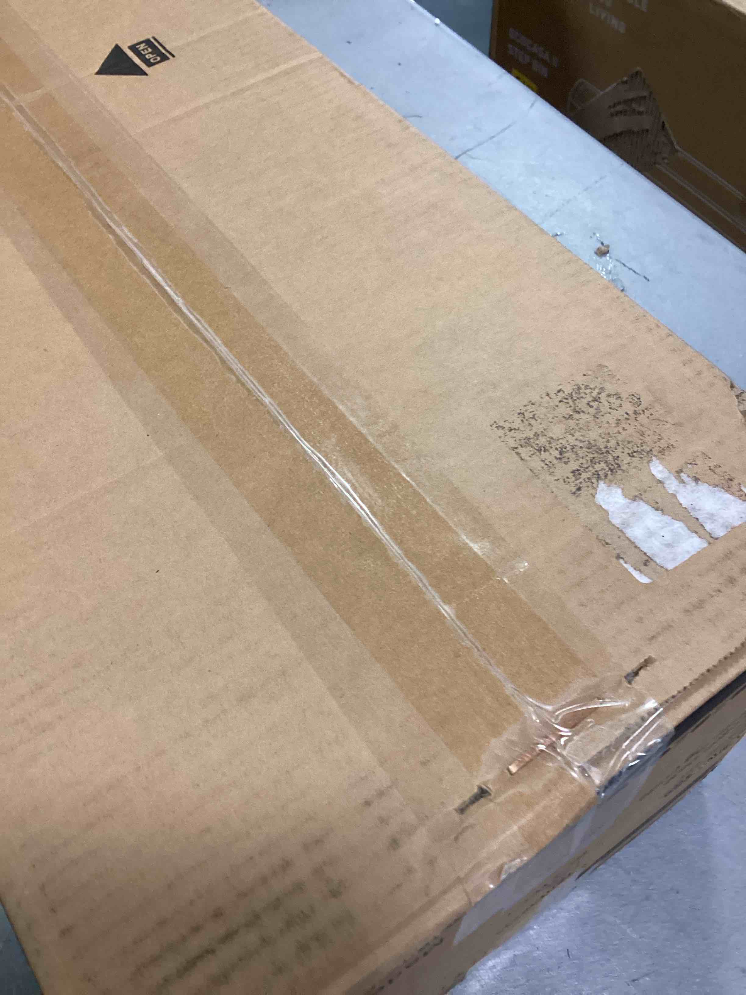 https://s3.amazonaws.com/lotting-images-prod/bidfta/ORG5747724_1707166549142.jpeg